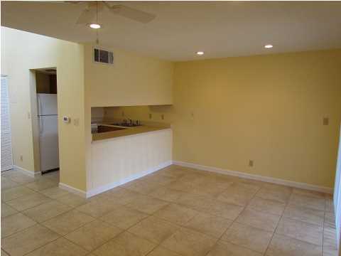 FINISTERRA CONDO - Residential