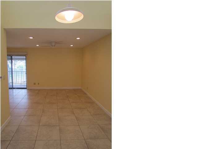 FINISTERRA CONDO - Residential