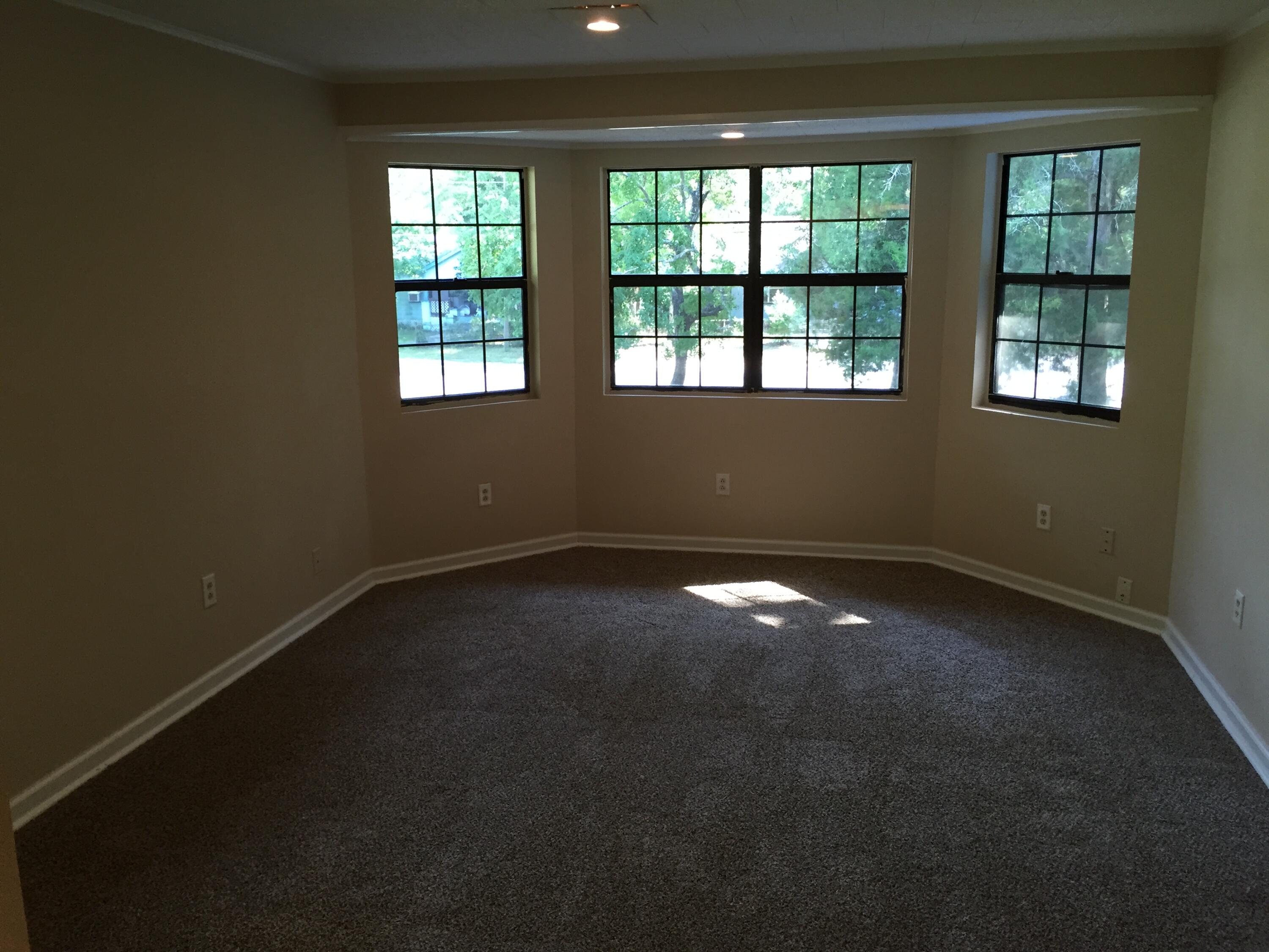 CRESTVIEW - Residential Lease