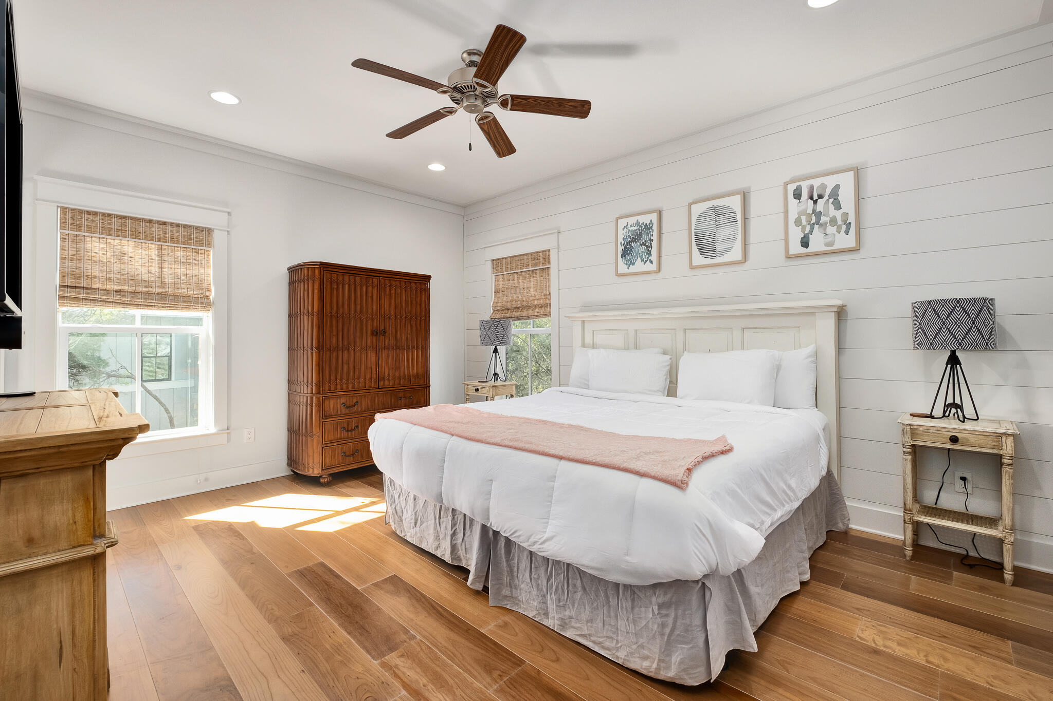 MAGNOLIA COTTAGES - Residential
