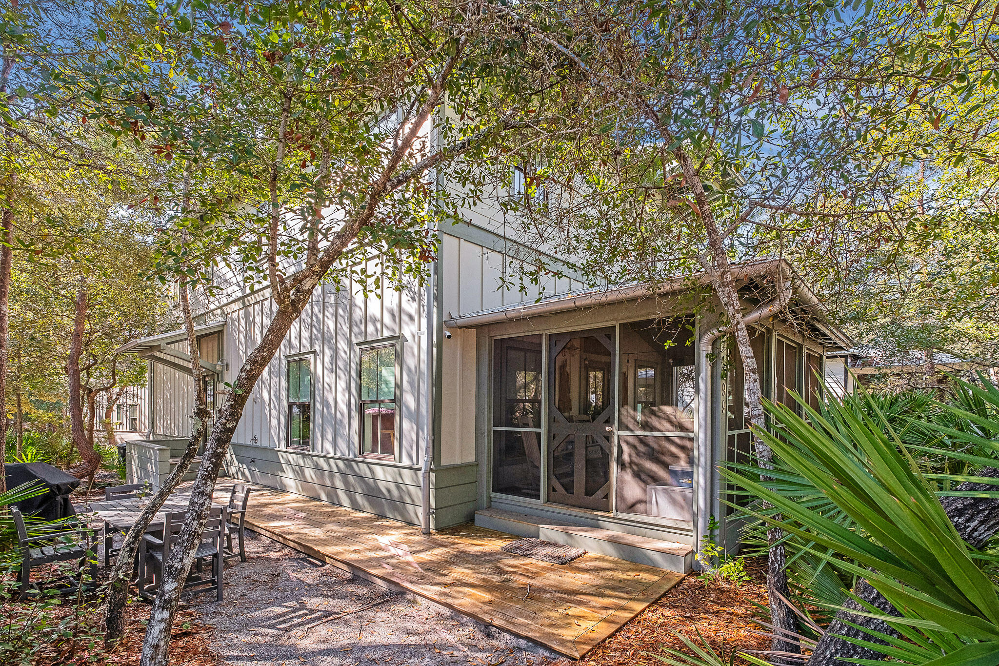 MAGNOLIA COTTAGES - Residential