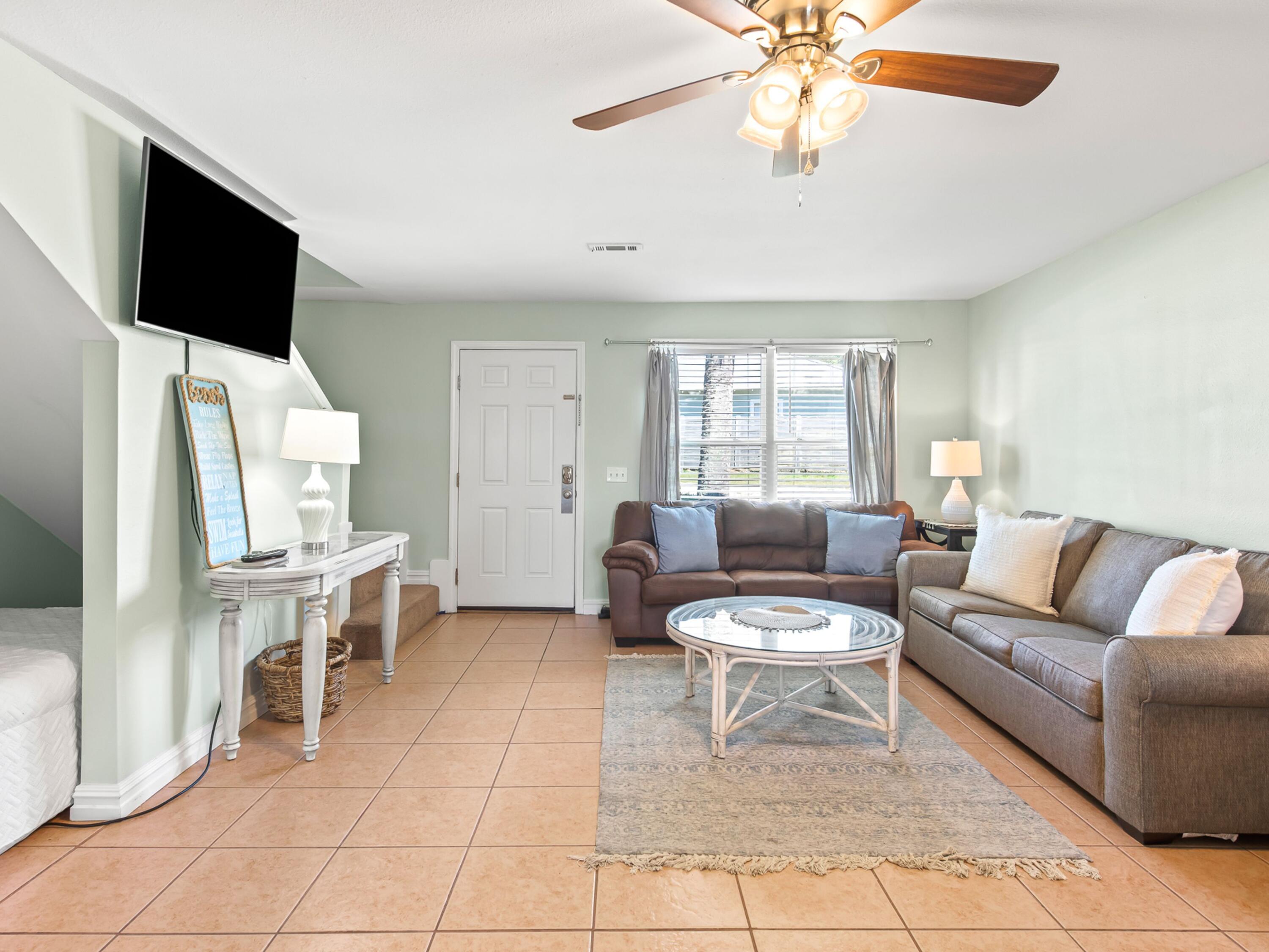 LAGUNA BEACH - Residential