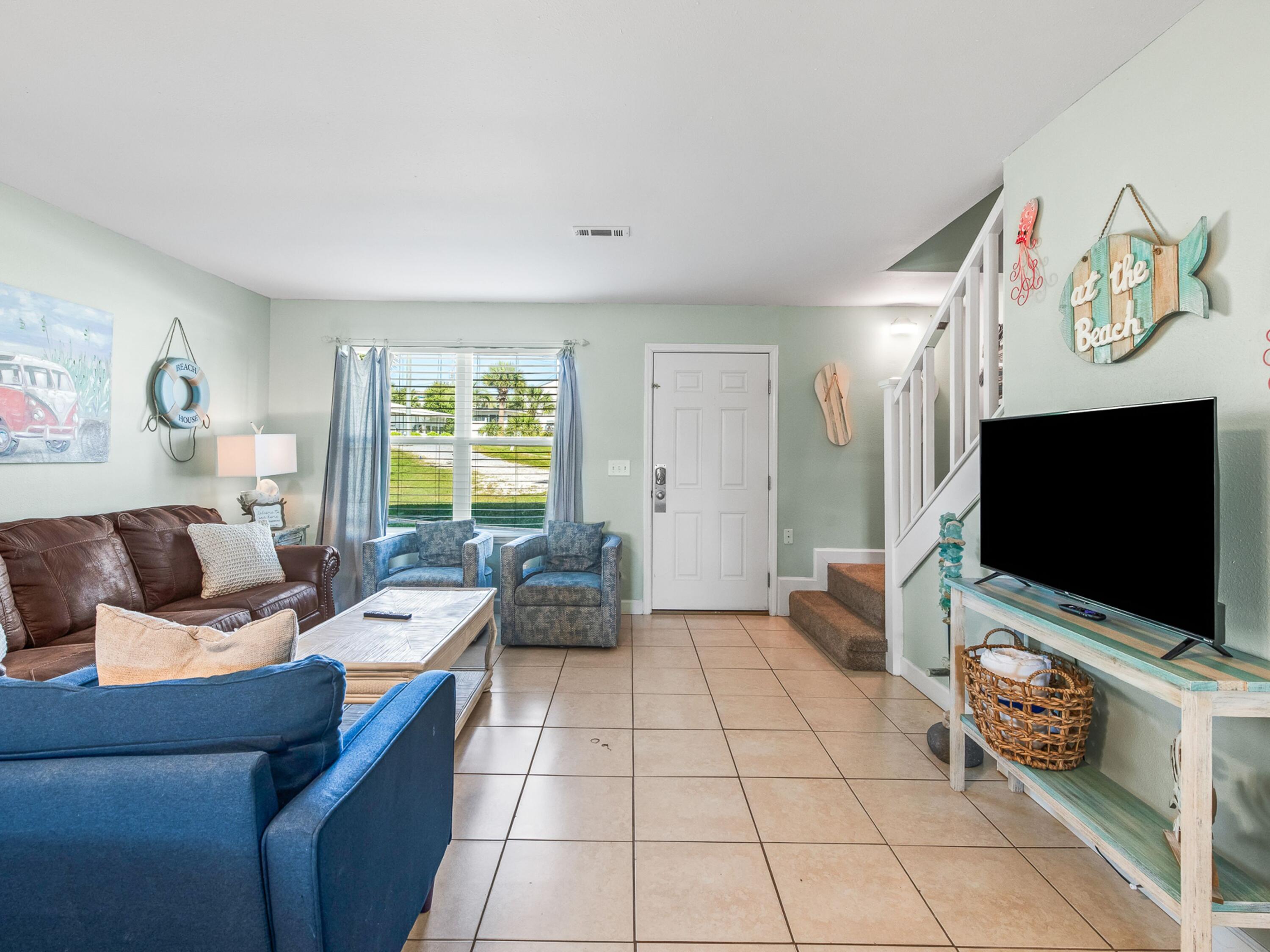 LAGUNA BEACH - Residential
