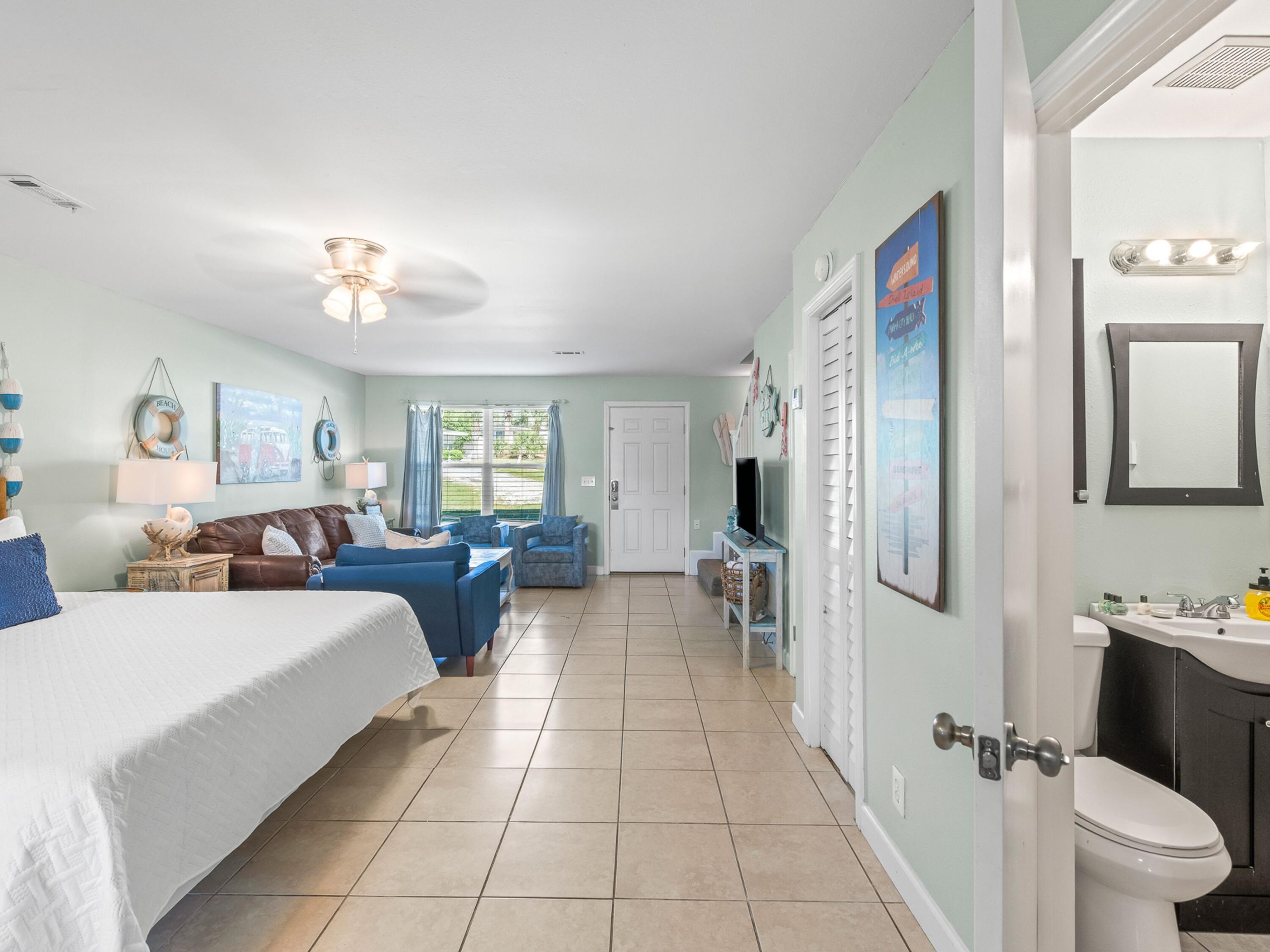 LAGUNA BEACH - Residential