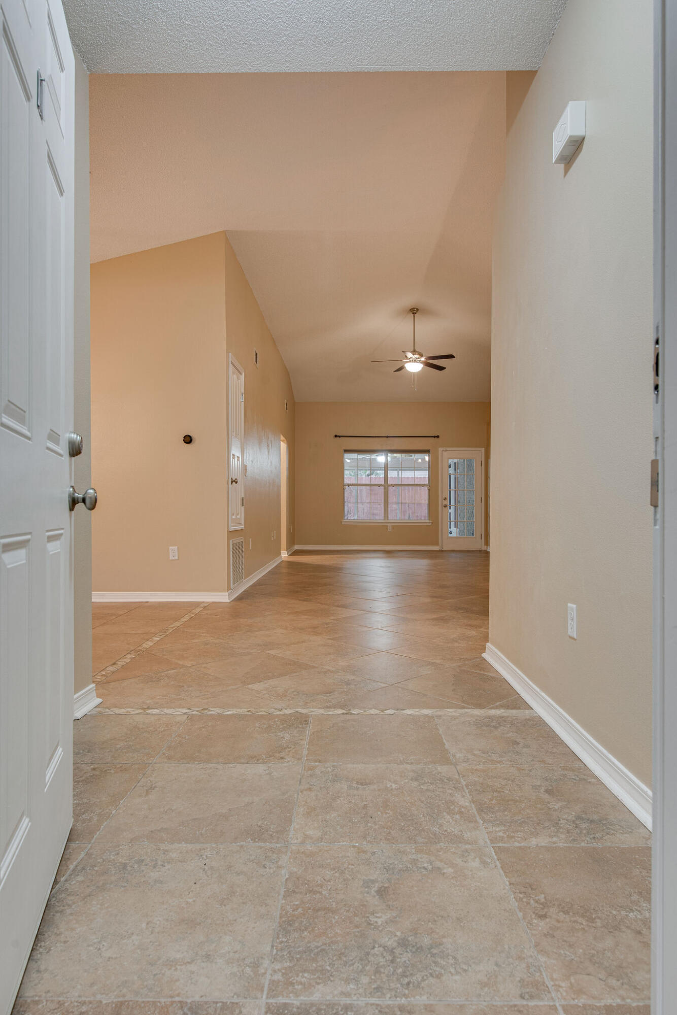 MARSH HARBOR - Residential