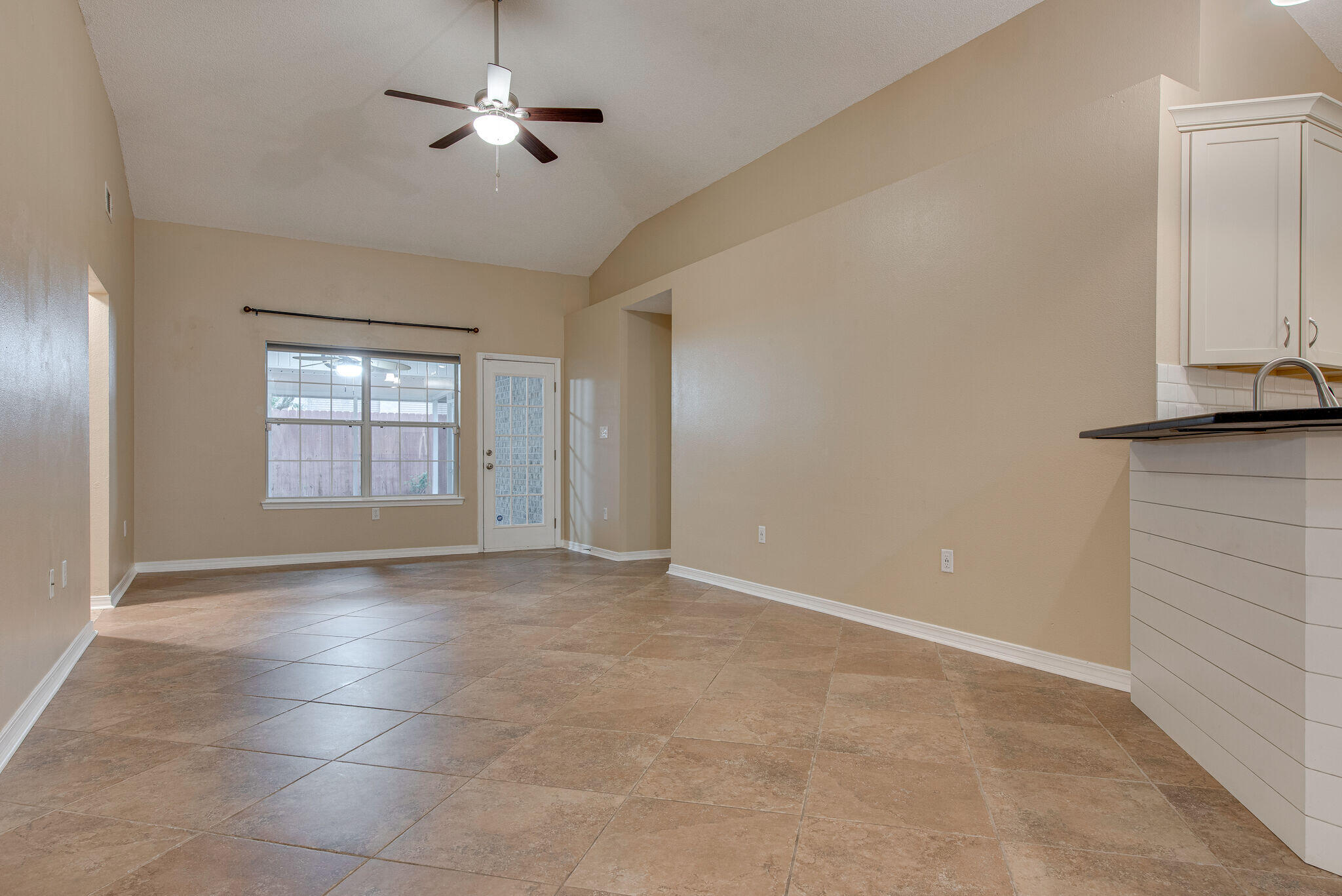 MARSH HARBOR - Residential