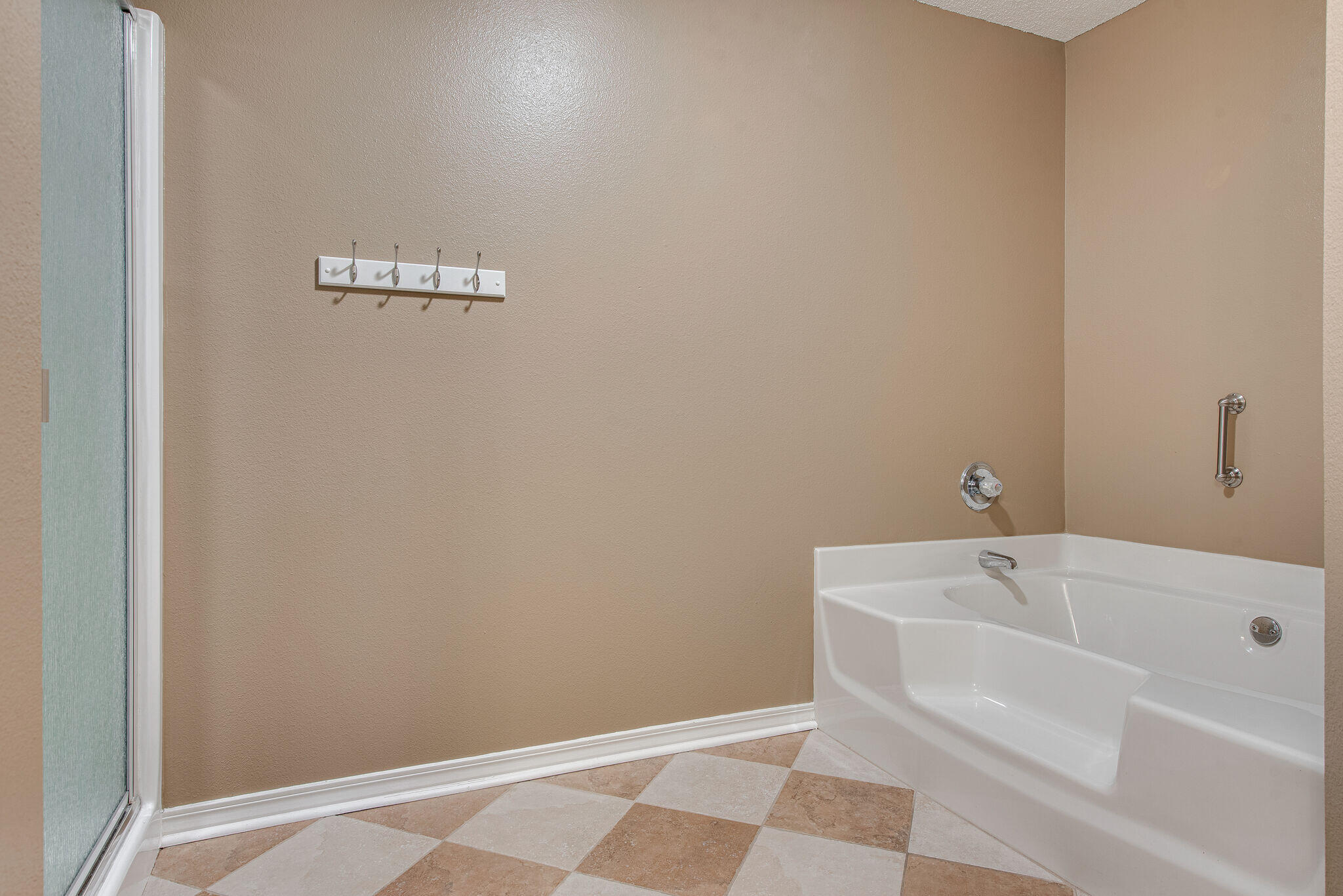 MARSH HARBOR - Residential