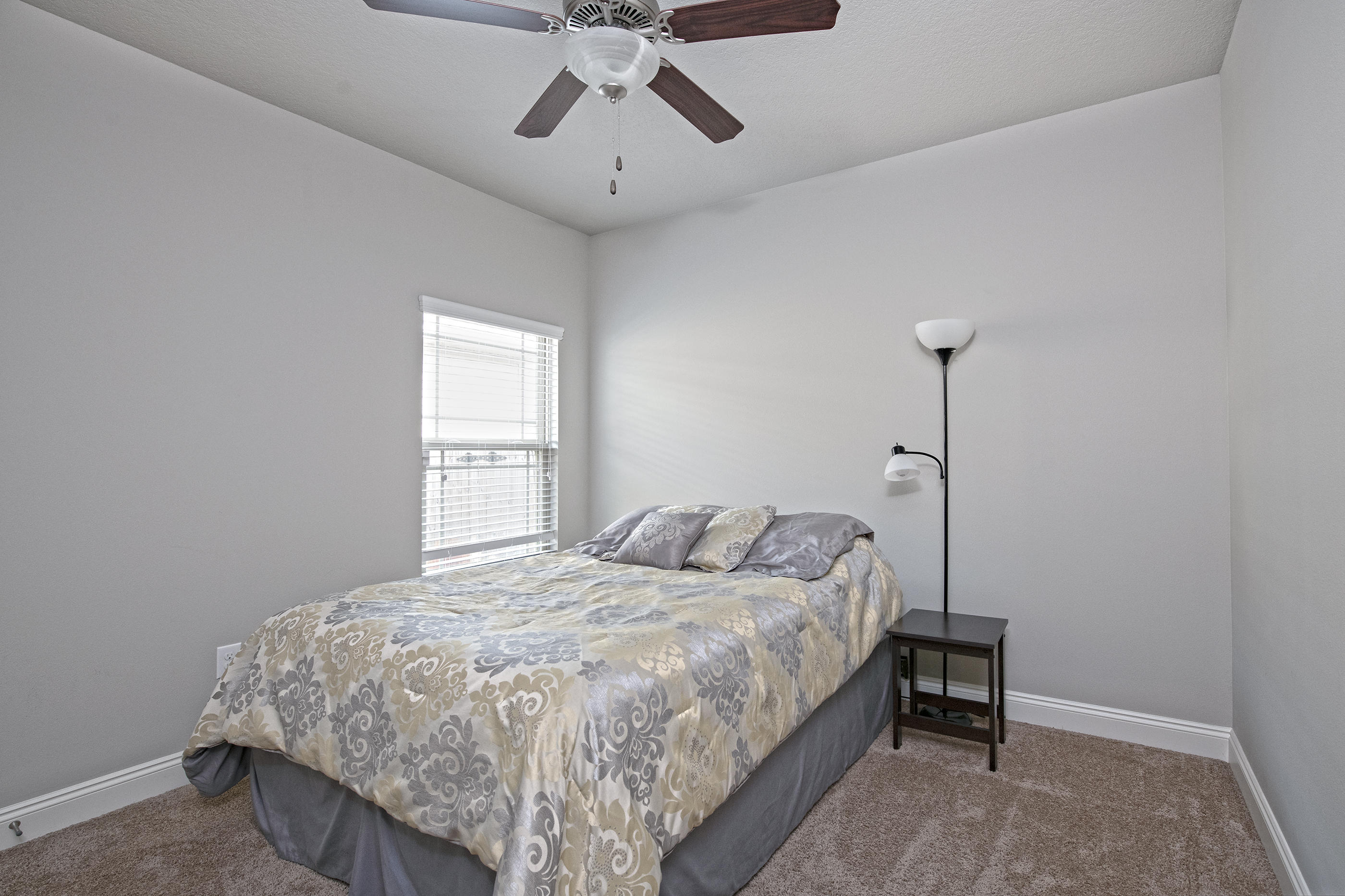 CRESCENT SHORES - Residential