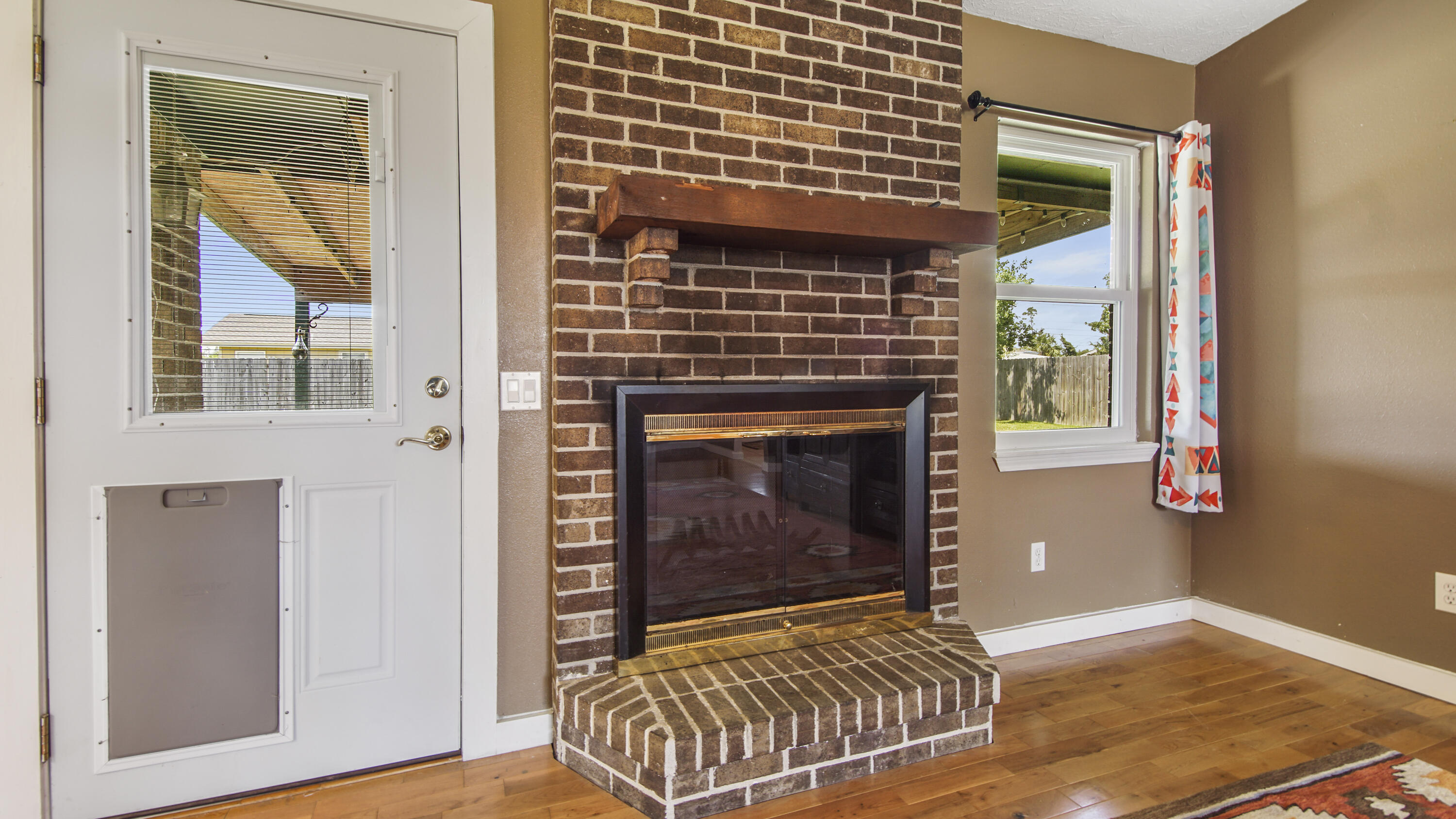 FOREST SHORES - Residential