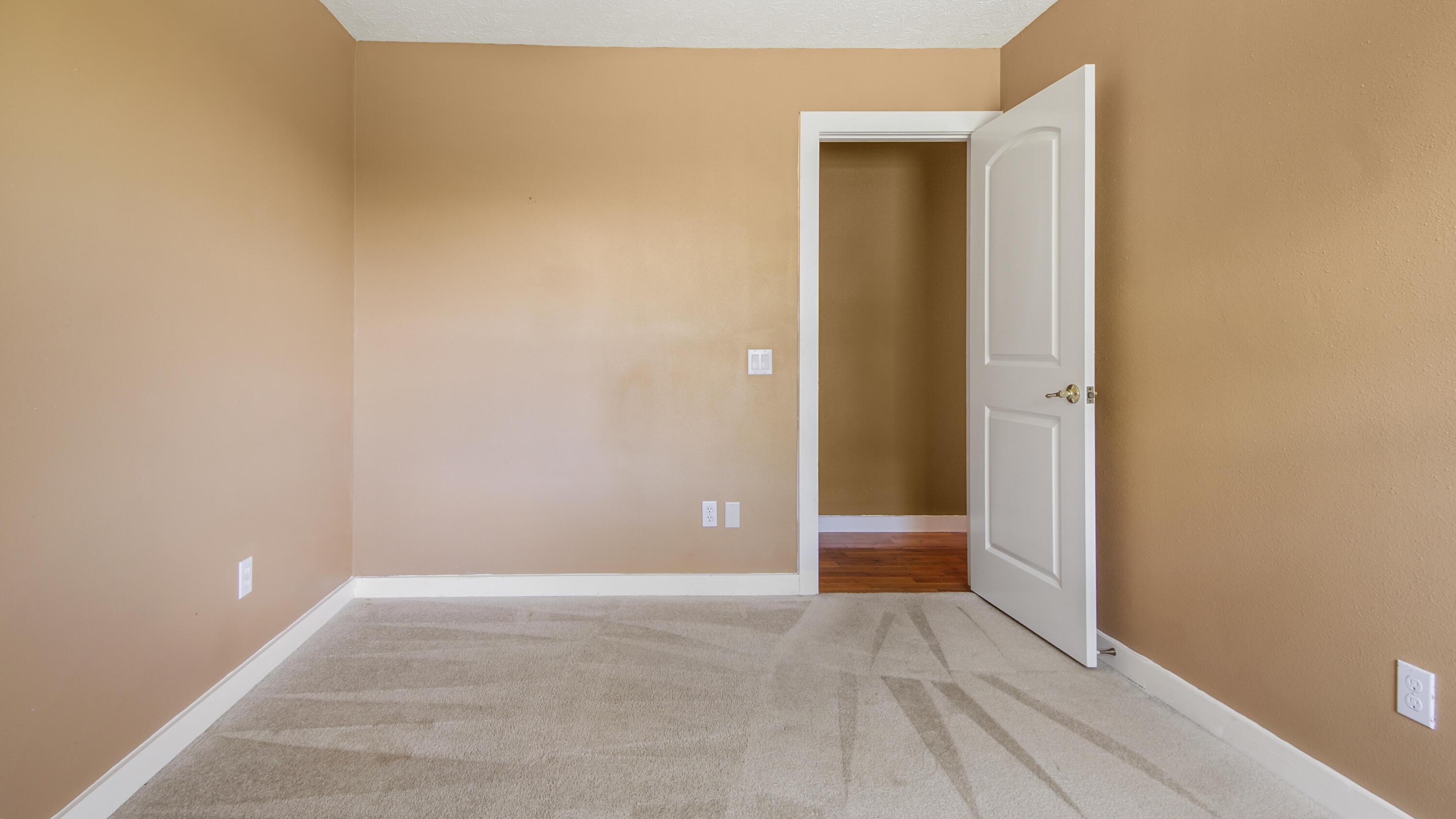 FOREST SHORES - Residential