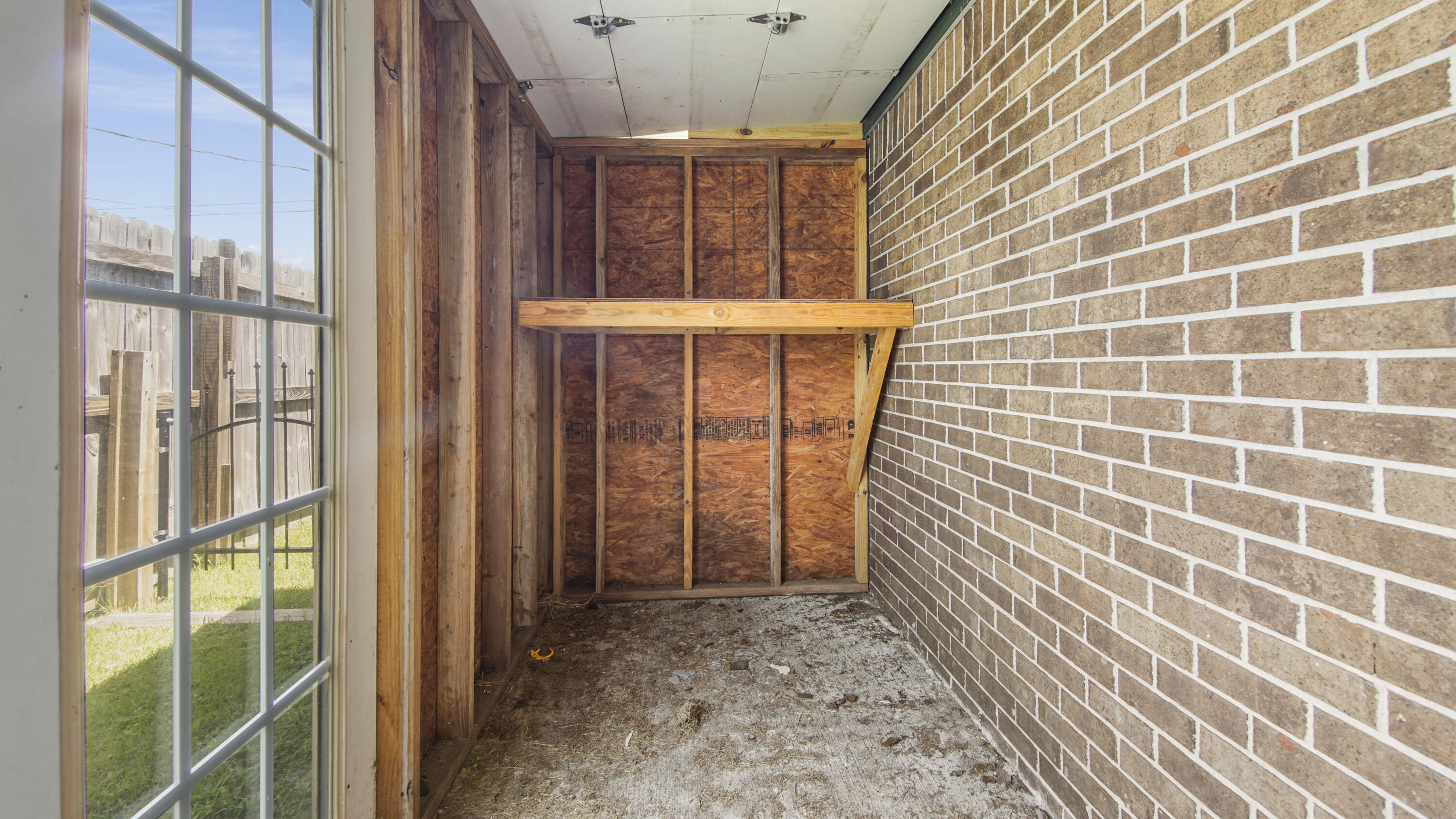 FOREST SHORES - Residential