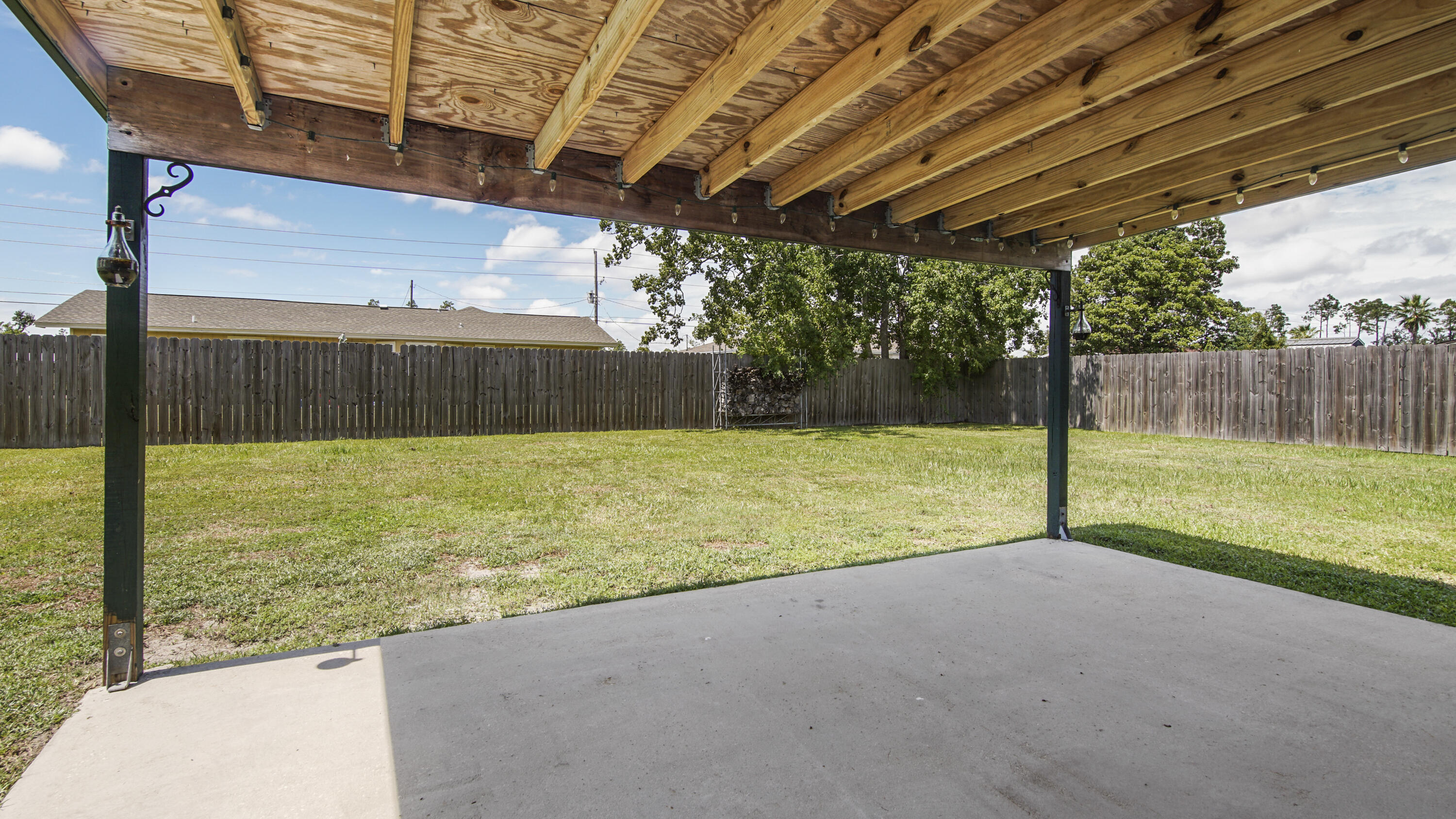 FOREST SHORES - Residential