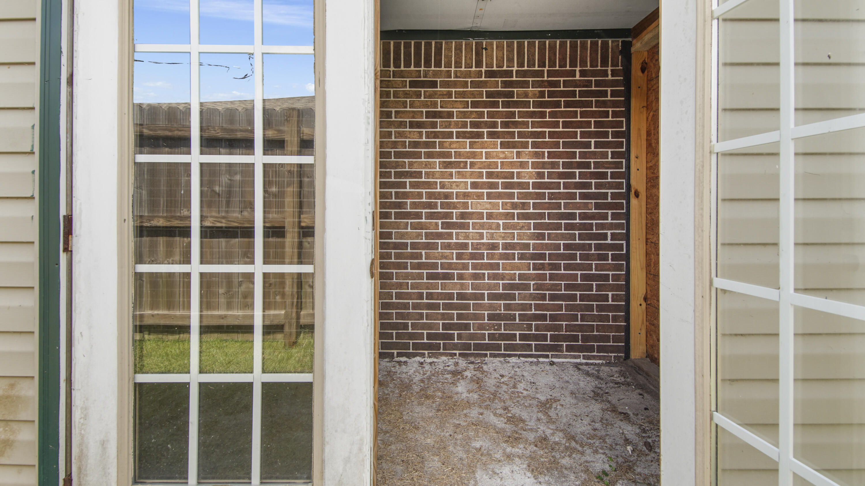 FOREST SHORES - Residential