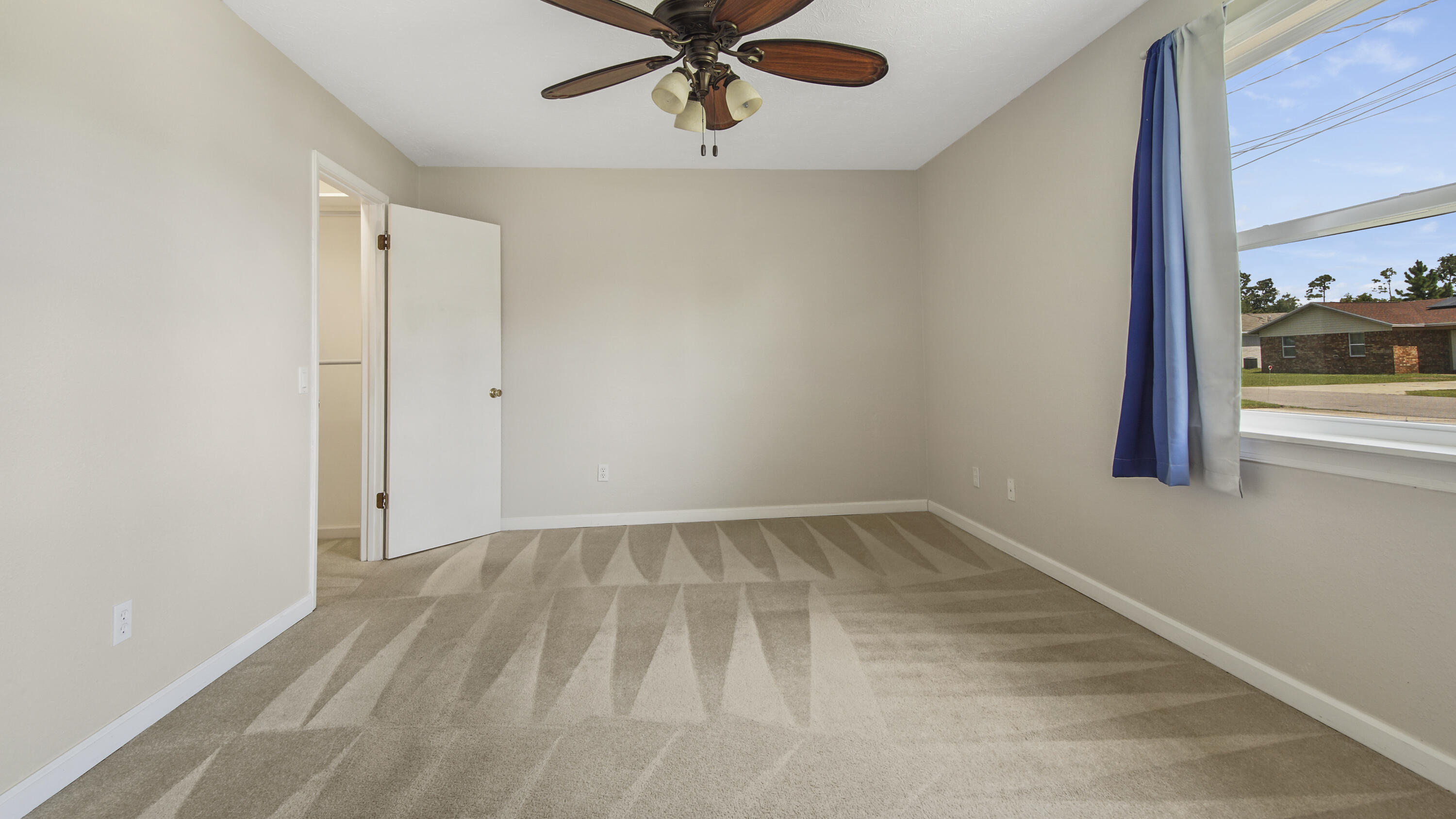 FOREST SHORES - Residential