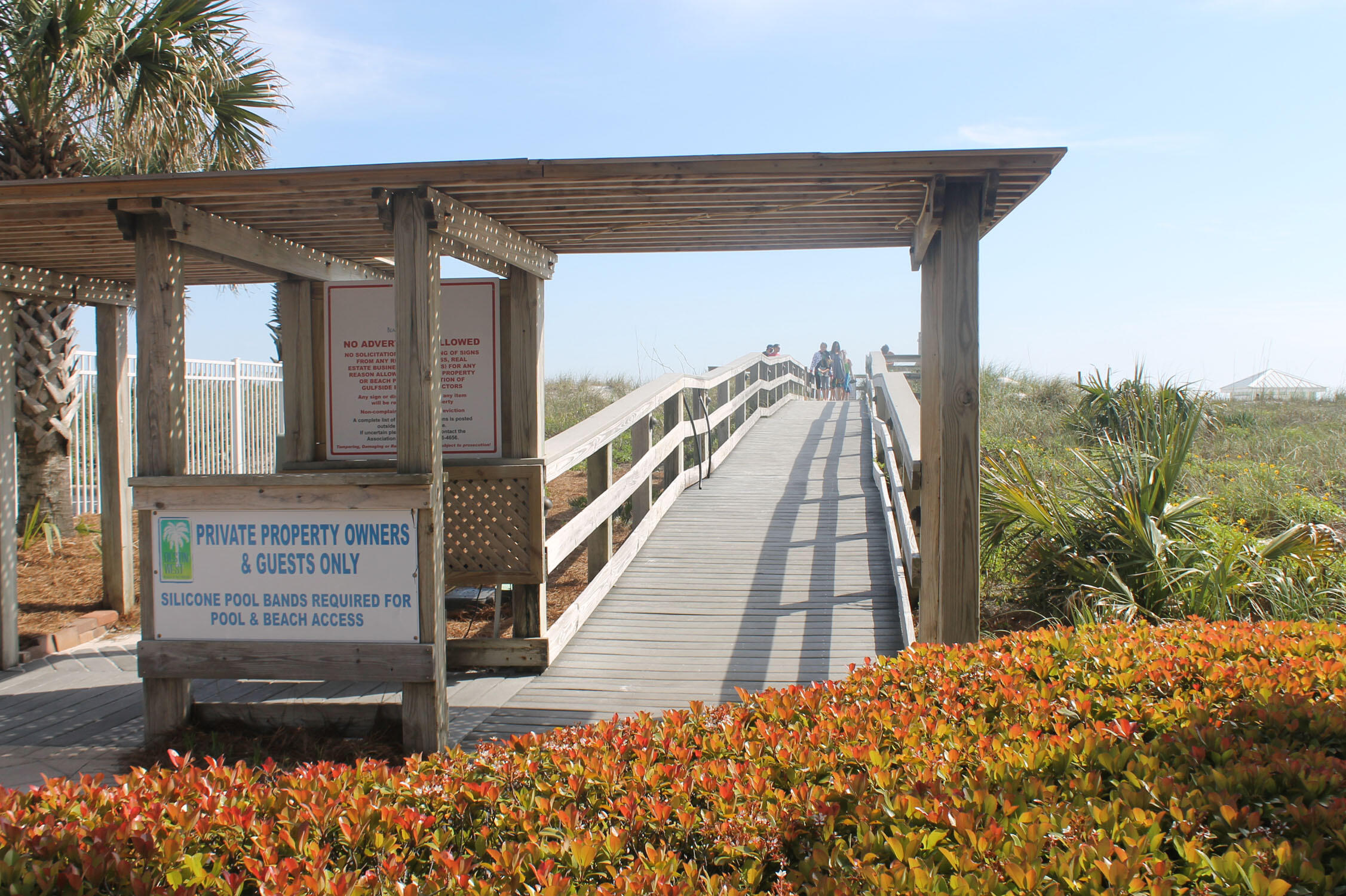 DESTIN WEST GULFSIDE VILLAS - Residential