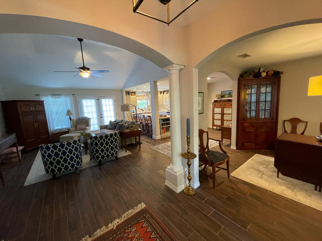 HUNTER WOODS - Residential