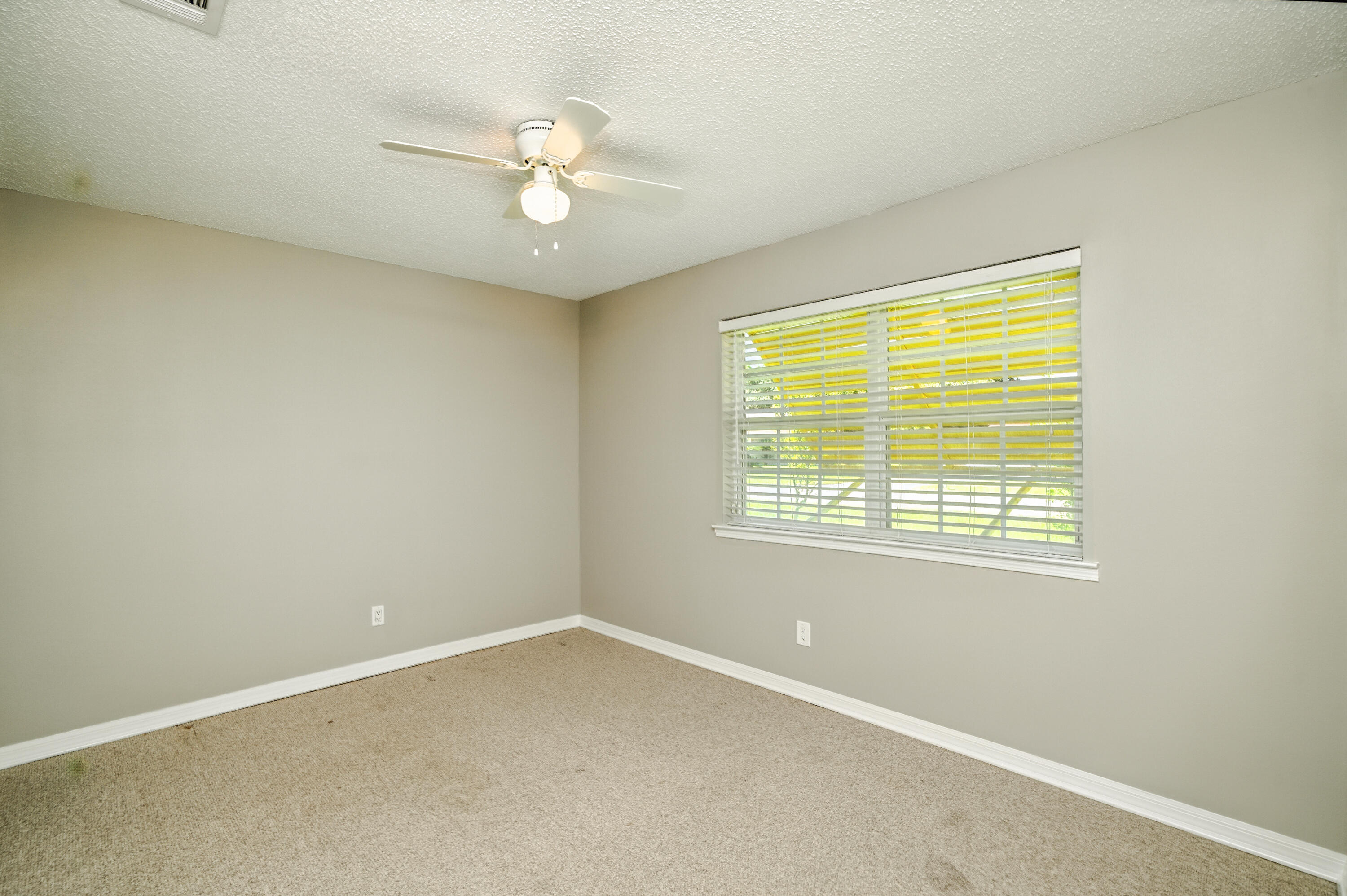 QUIET WOOD - Residential