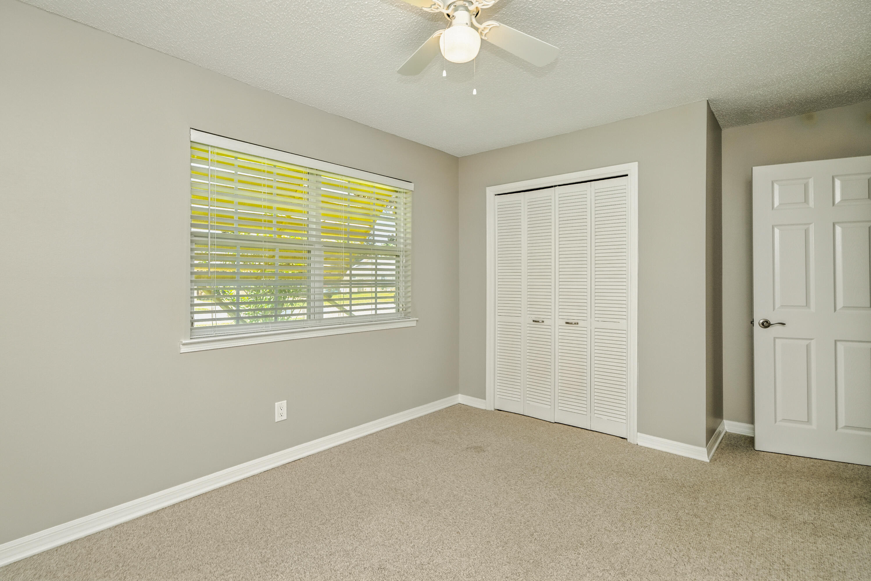 QUIET WOOD - Residential