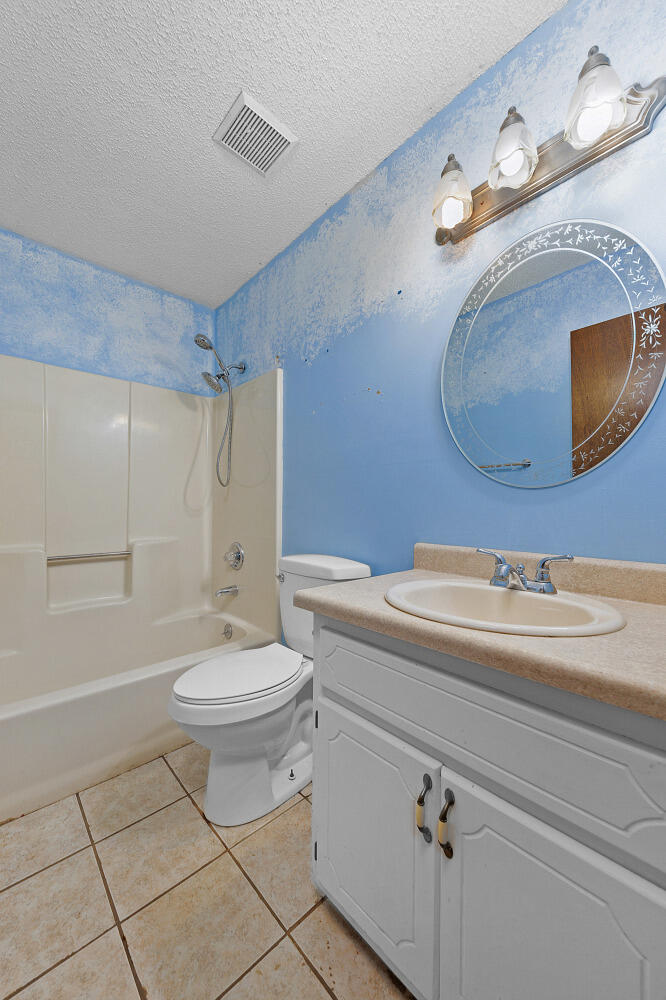 COUNTRYVIEW ESTATES 3RD ADDN - Residential