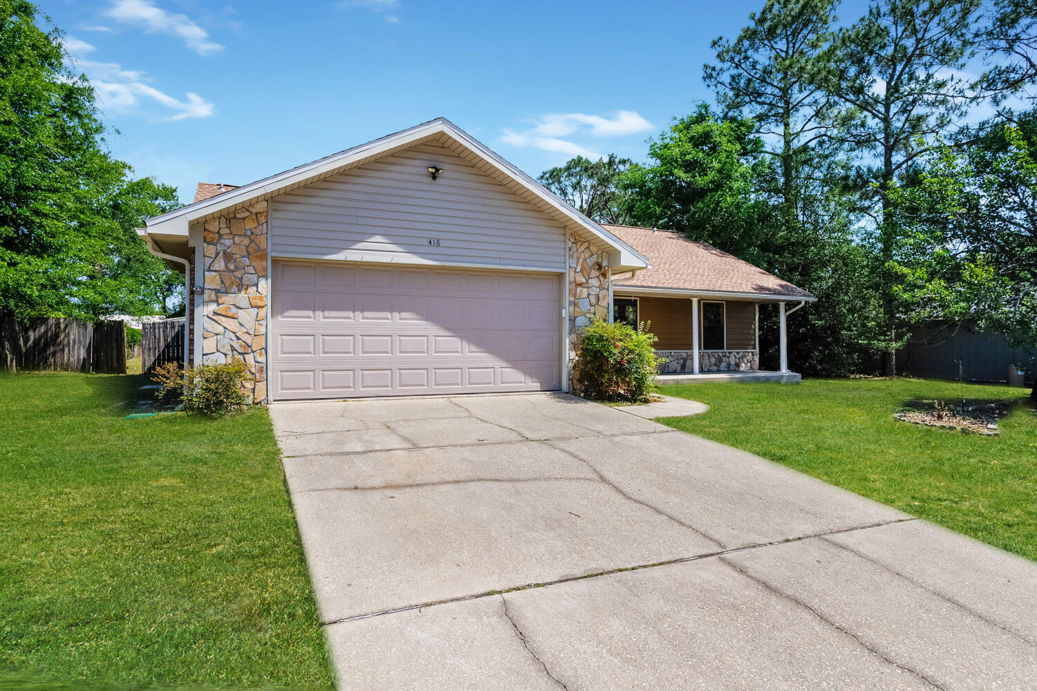 COUNTRYVIEW ESTATES 3RD ADDN - Residential