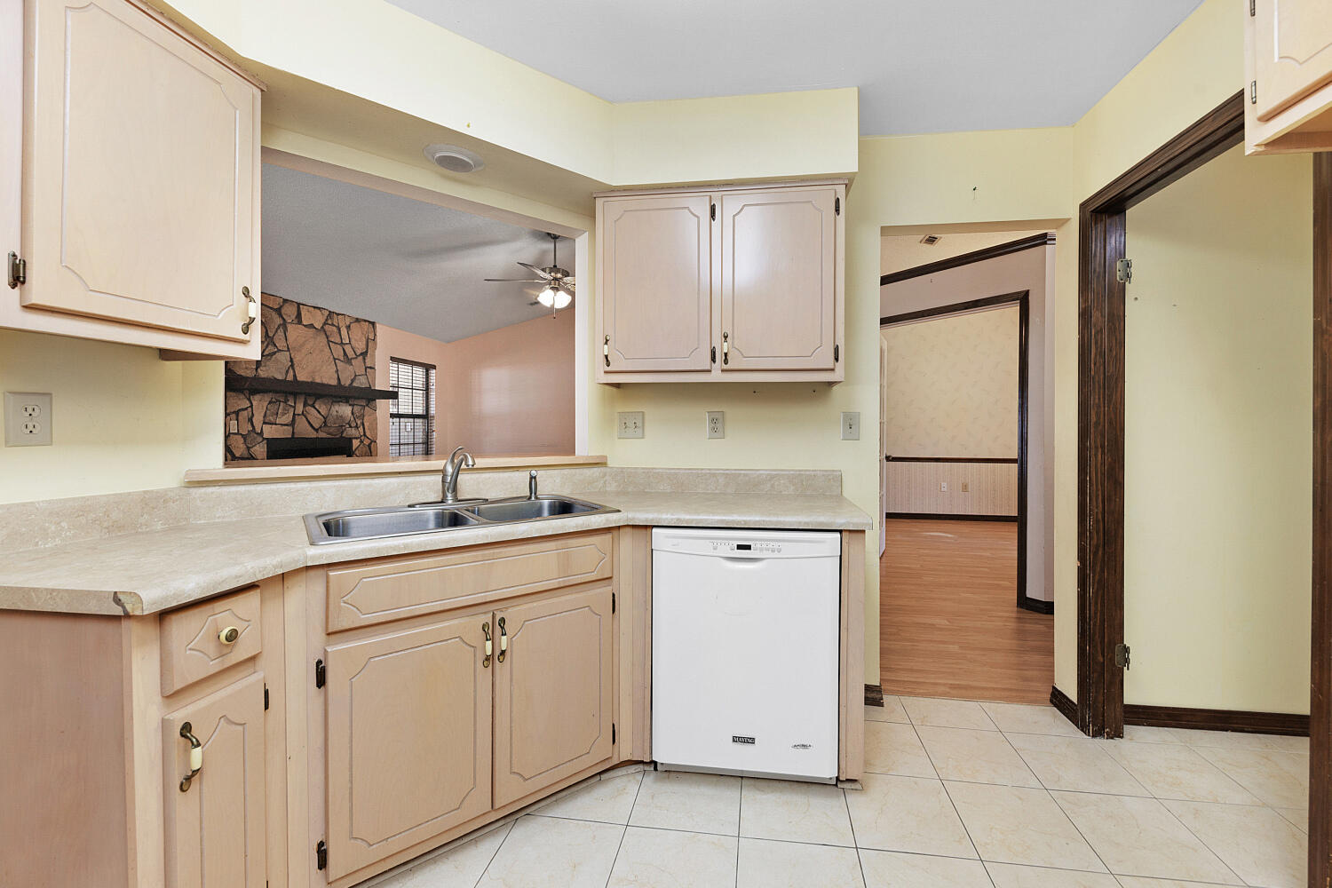 COUNTRYVIEW ESTATES 3RD ADDN - Residential