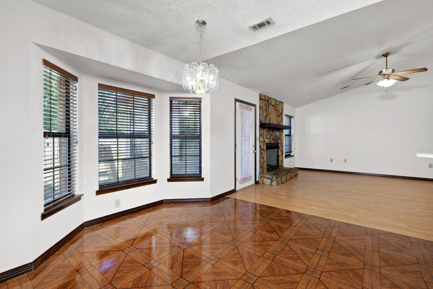 COUNTRYVIEW ESTATES 3RD ADDN - Residential