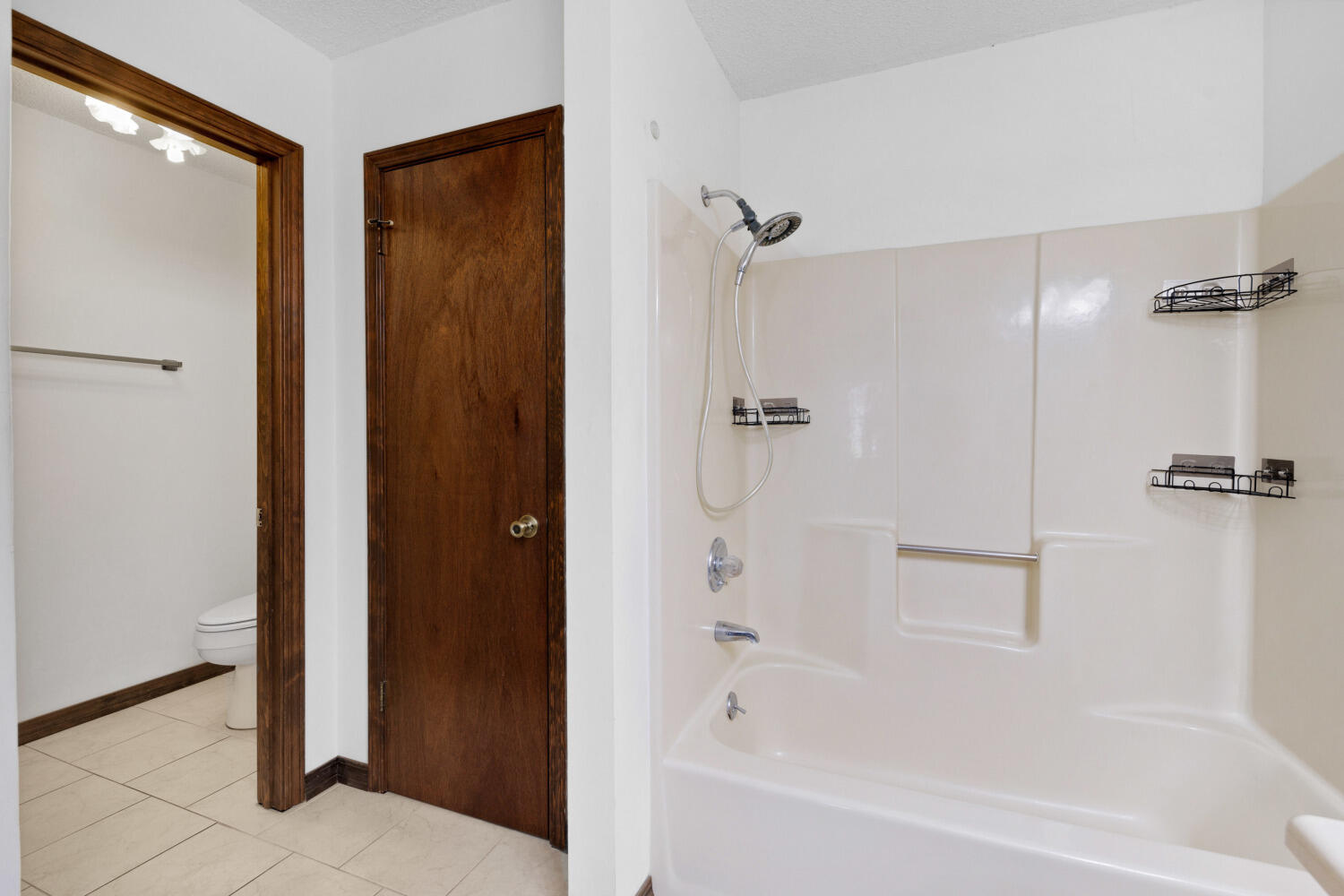 COUNTRYVIEW ESTATES 3RD ADDN - Residential