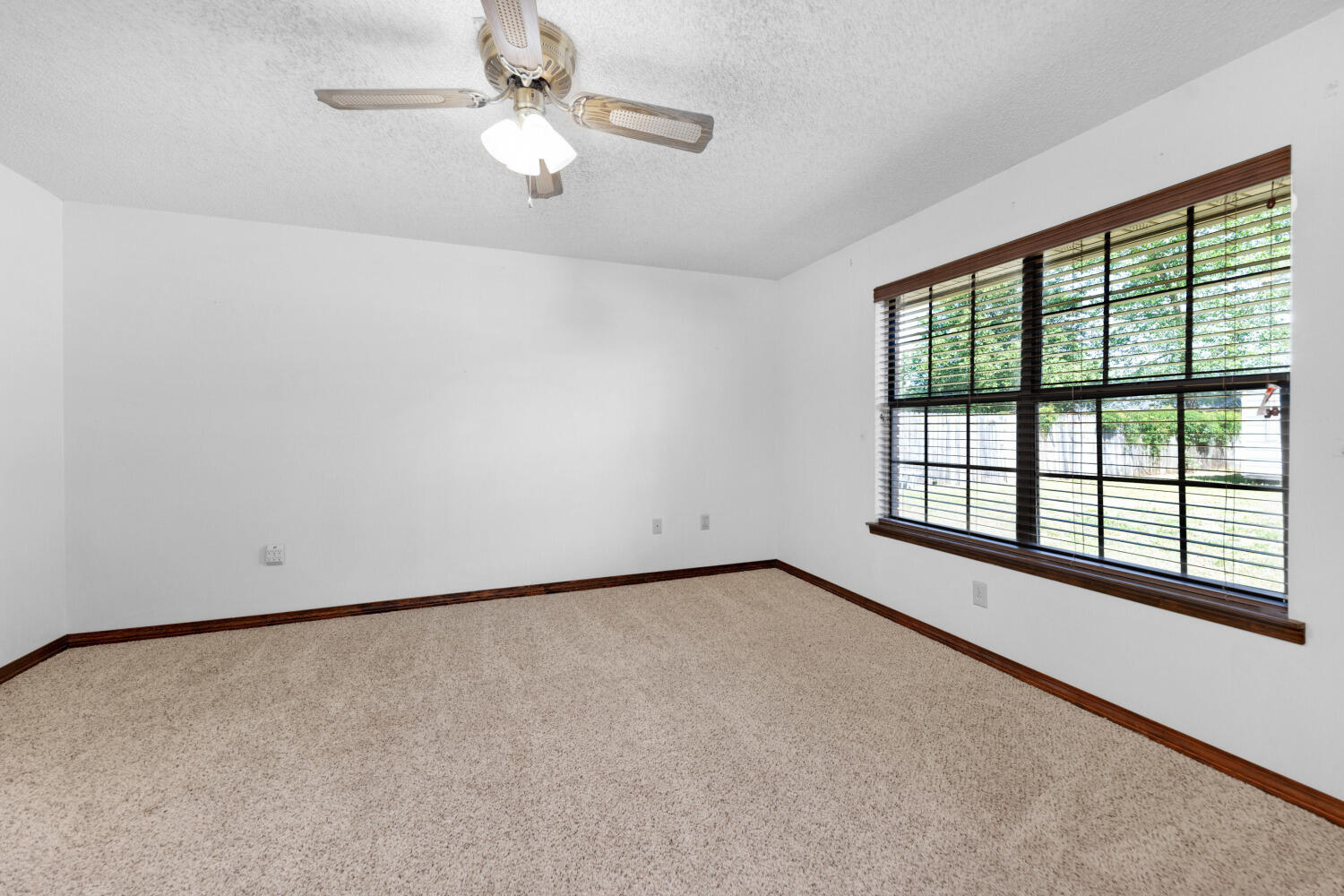 COUNTRYVIEW ESTATES 3RD ADDN - Residential