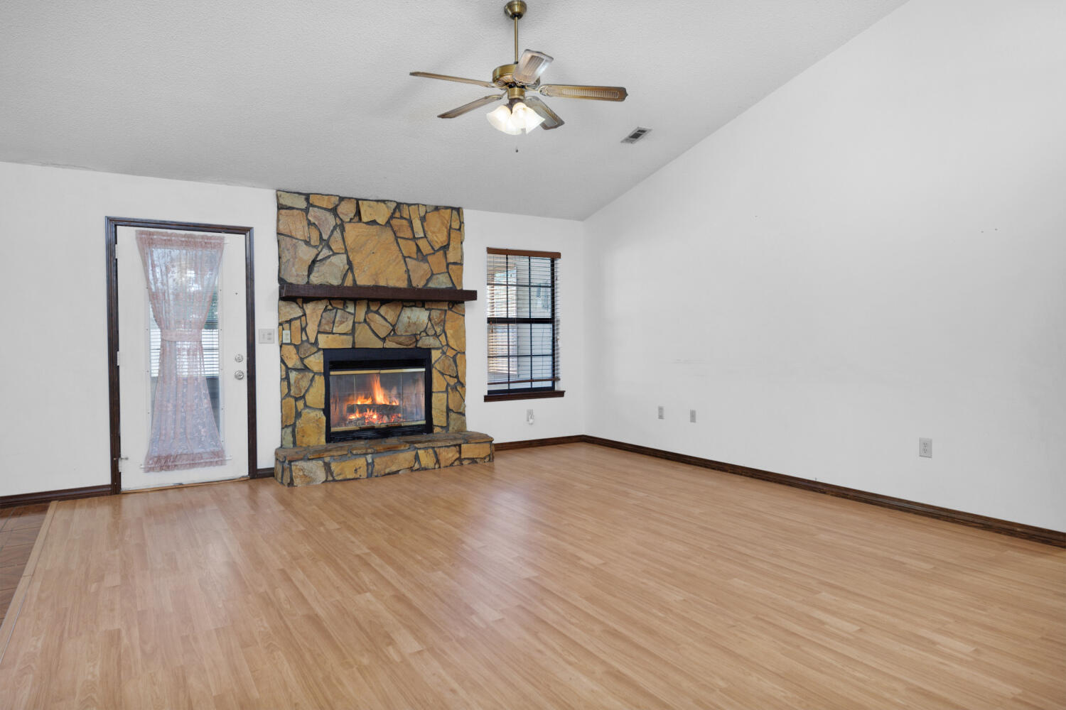 COUNTRYVIEW ESTATES 3RD ADDN - Residential