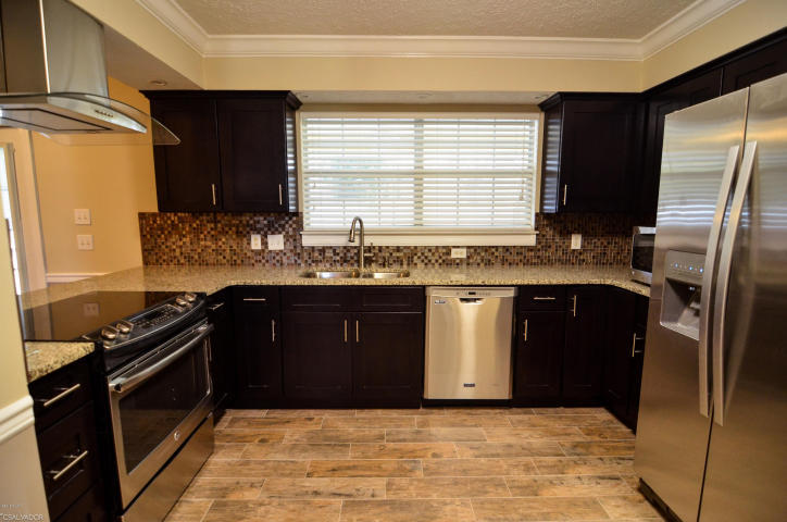 SUMMER BREEZE PH 1 - Residential