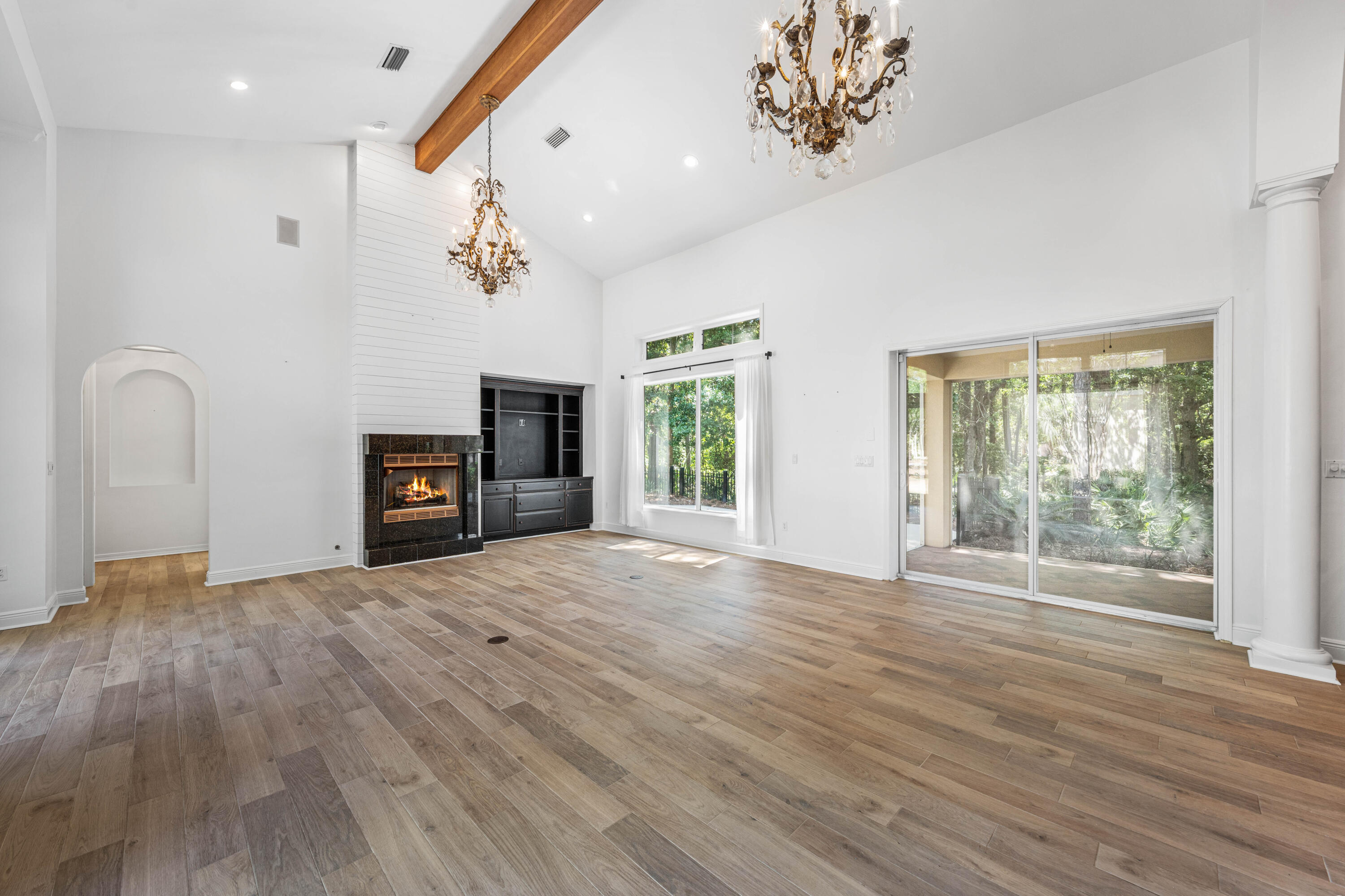 BURNT PINE - Residential