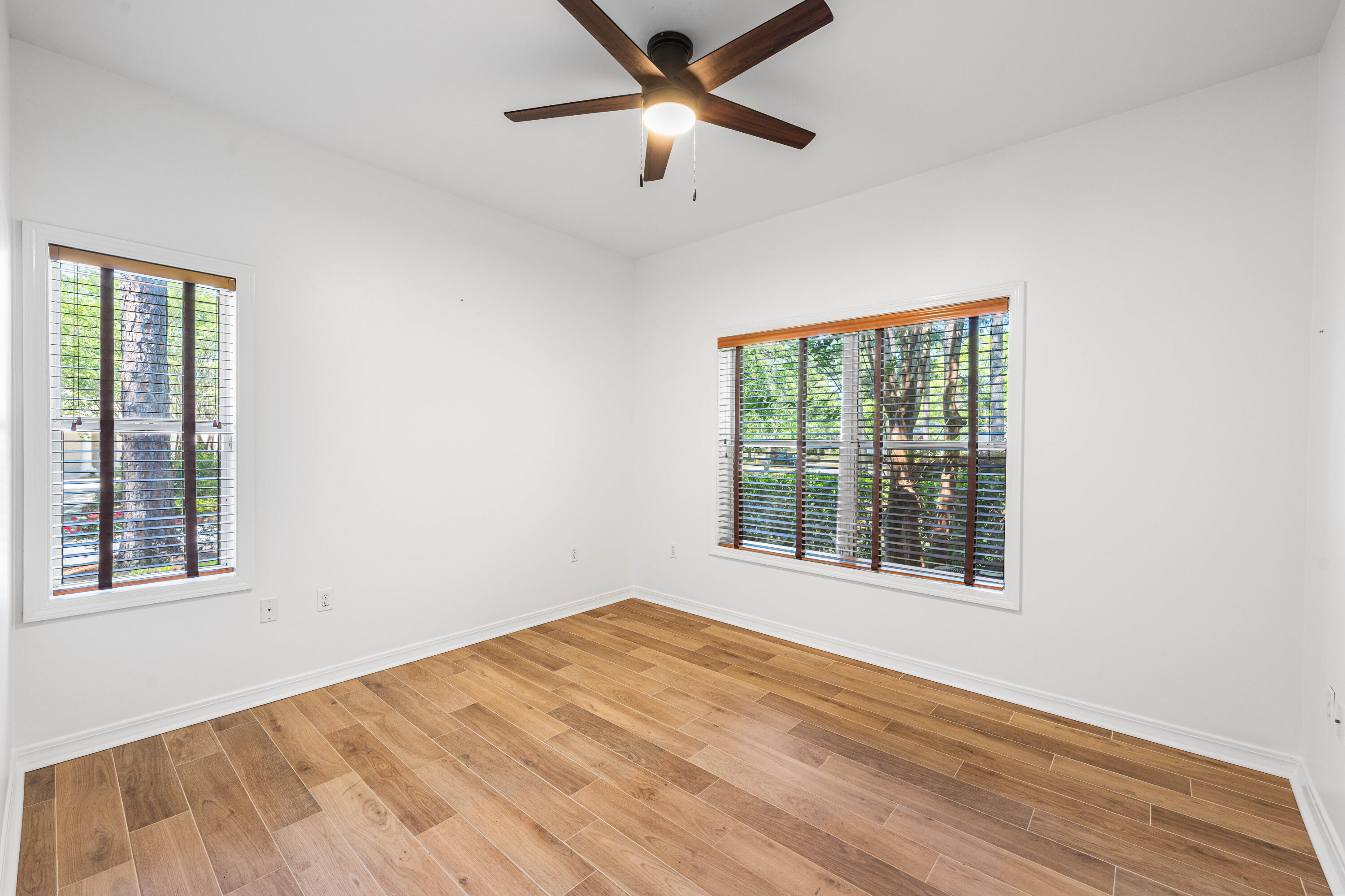 BURNT PINE - Residential