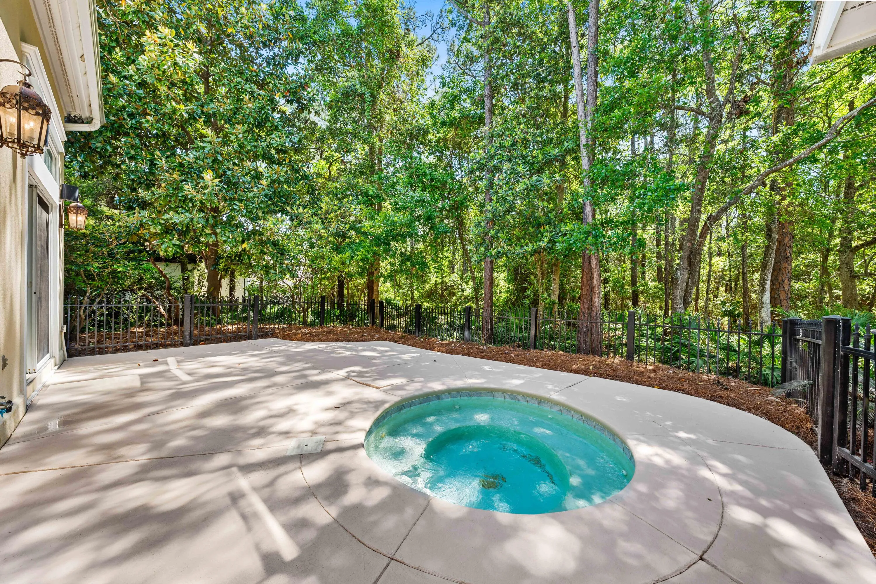 Miramar Beach, Florida 32550, United States, 3 Bedrooms Bedrooms, ,2 BathroomsBathrooms,Residential,Active,120345