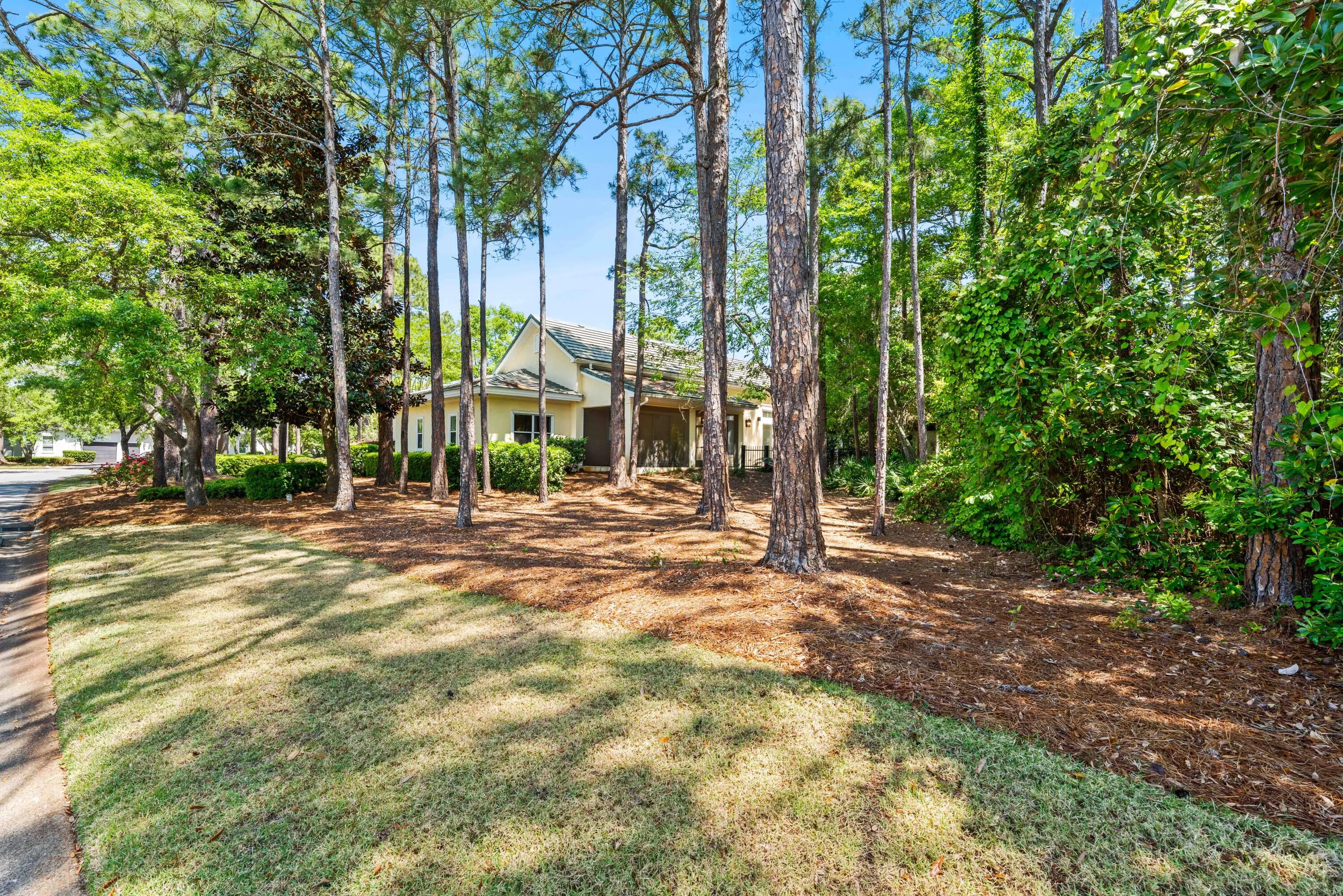 Miramar Beach, Florida 32550, United States, 3 Bedrooms Bedrooms, ,2 BathroomsBathrooms,Residential,Active,120345