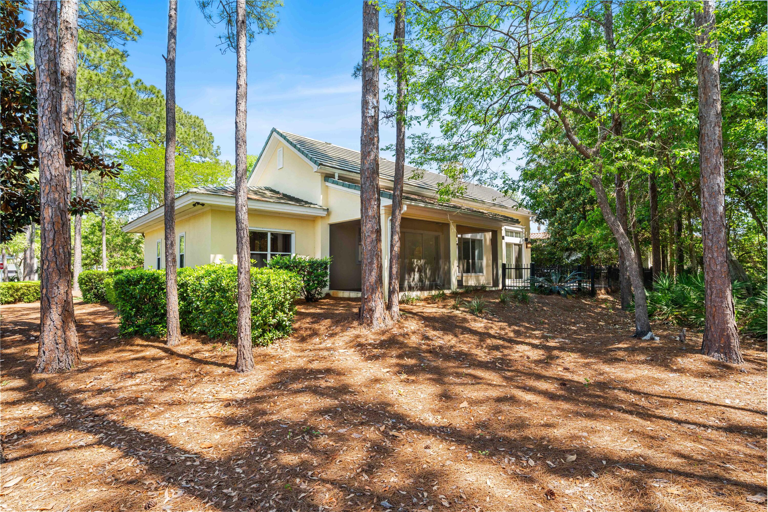 BURNT PINE - Residential
