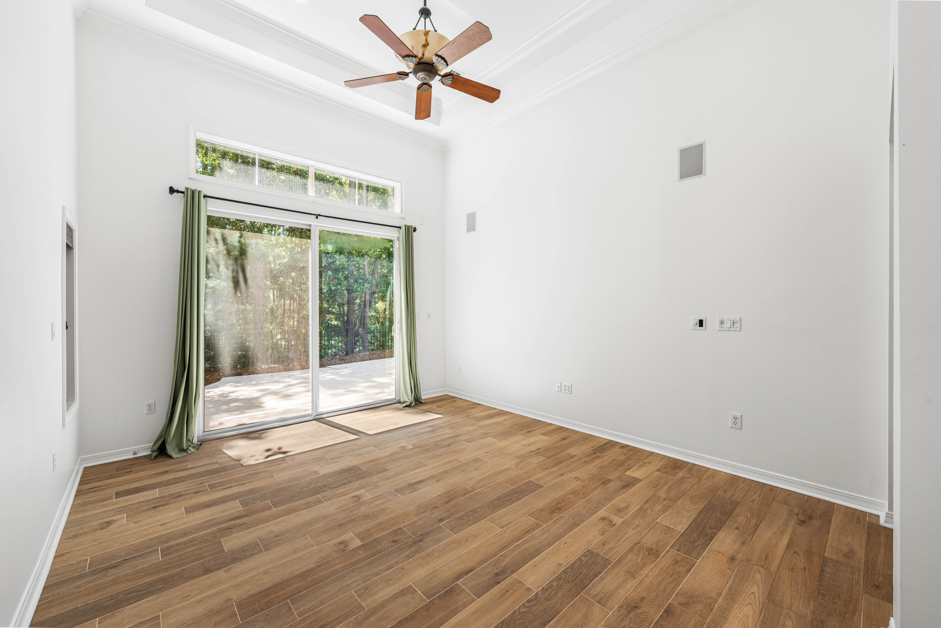 BURNT PINE - Residential