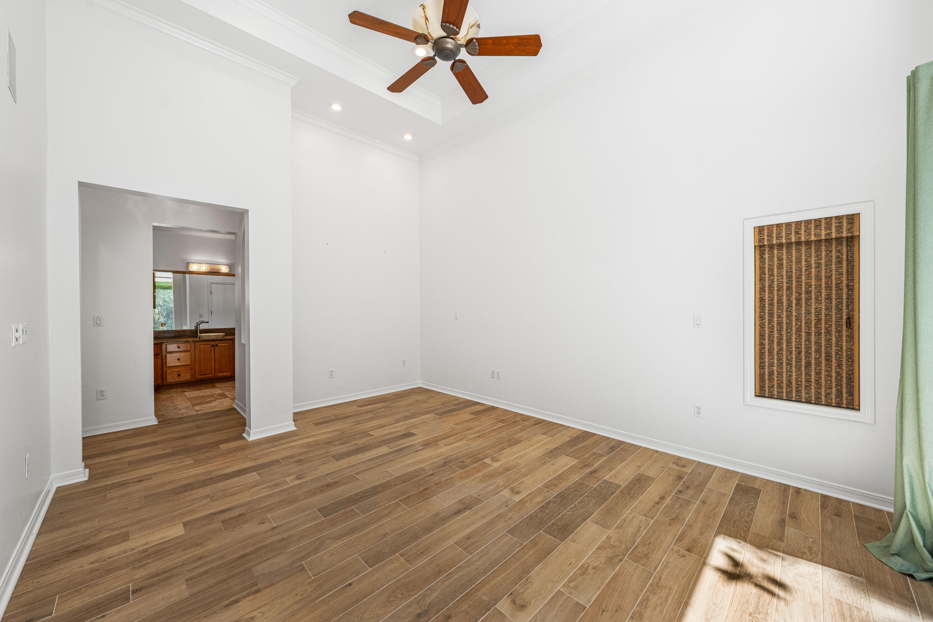 BURNT PINE - Residential