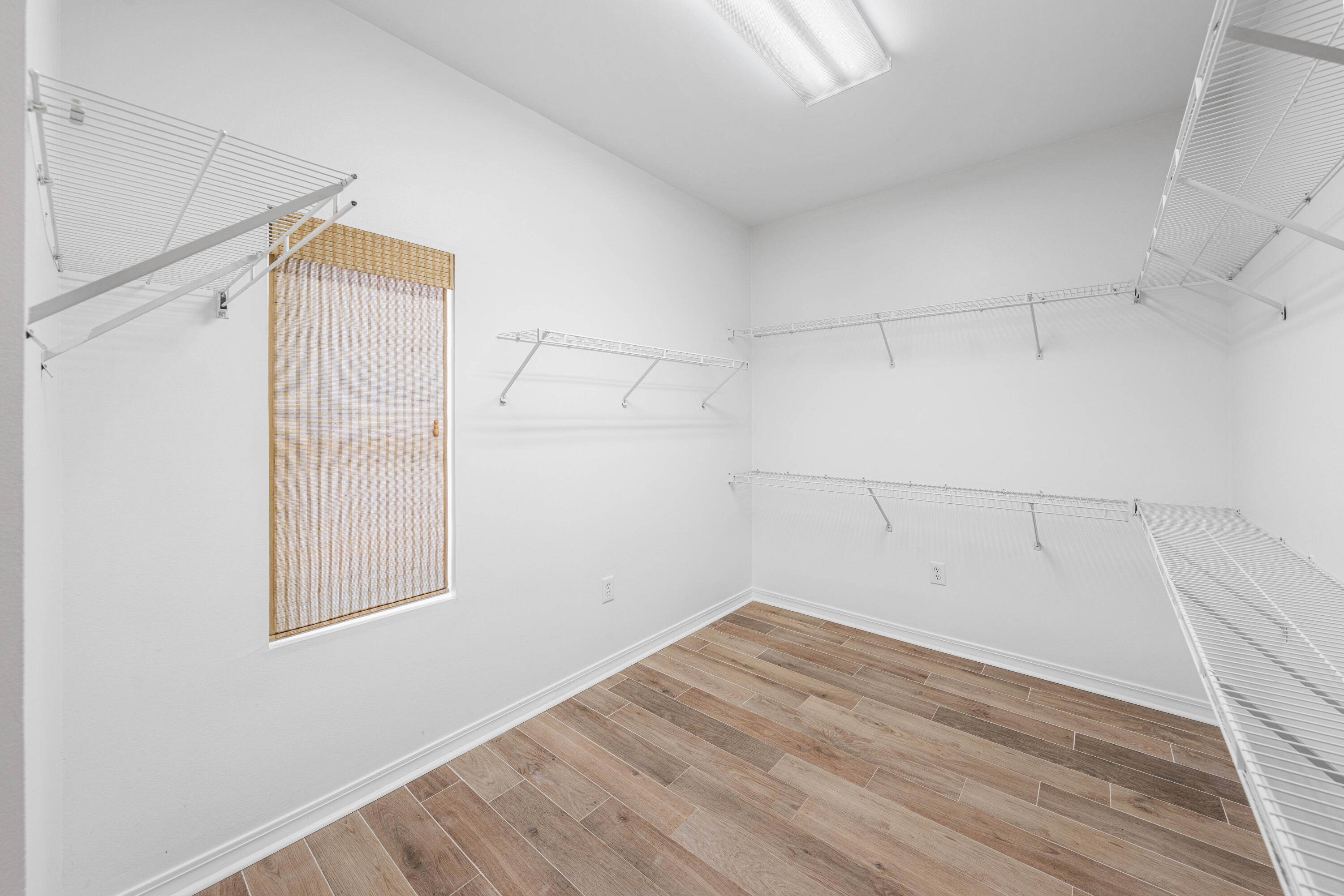 BURNT PINE - Residential