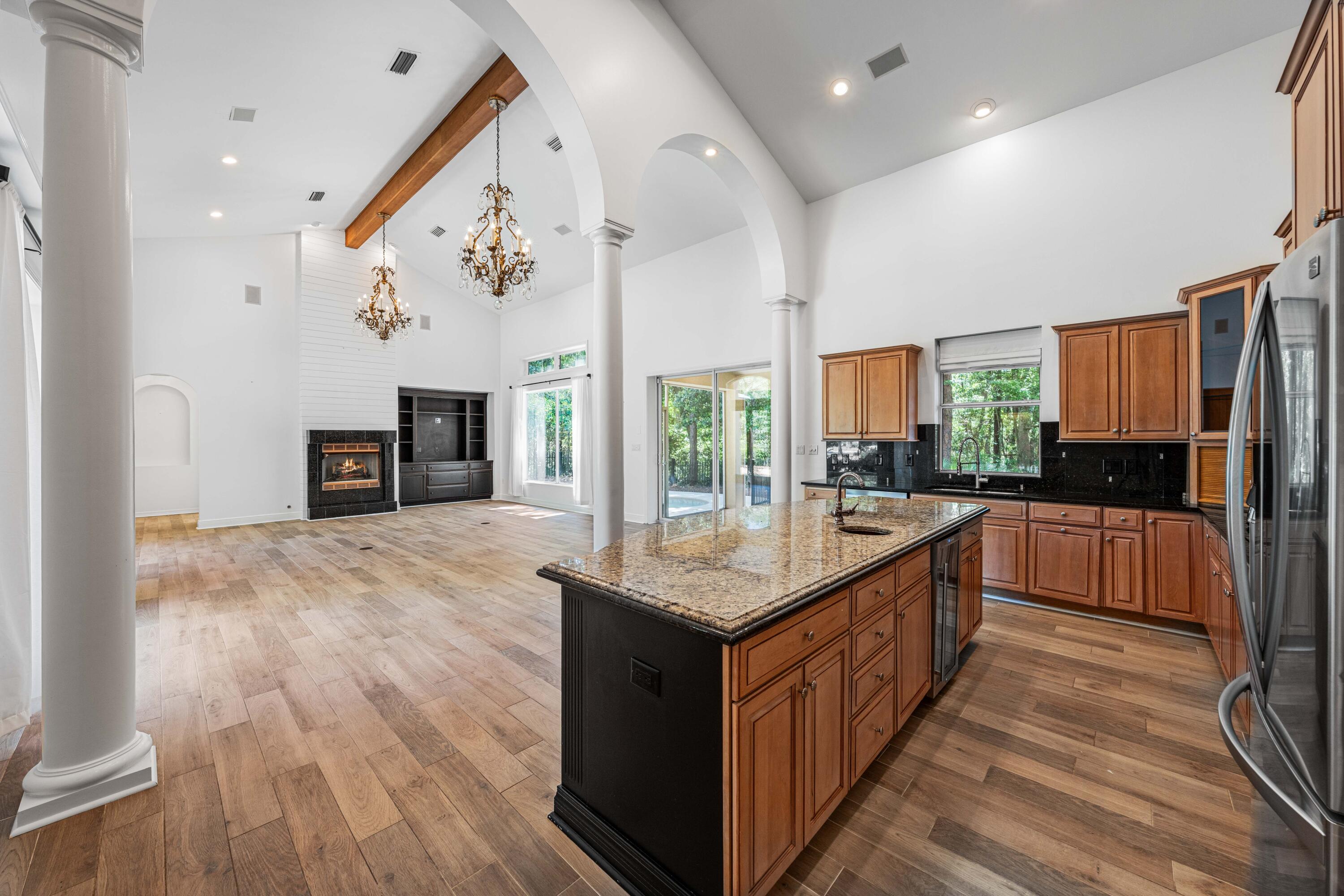 BURNT PINE - Residential