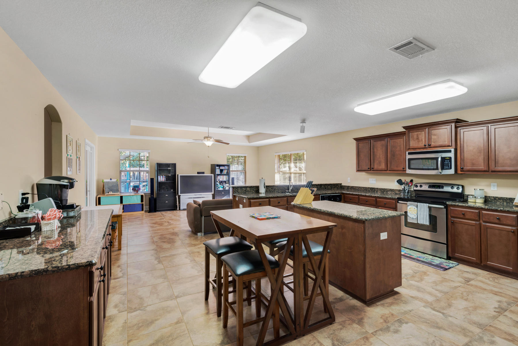 SAVANNAH PLANTATION - Residential