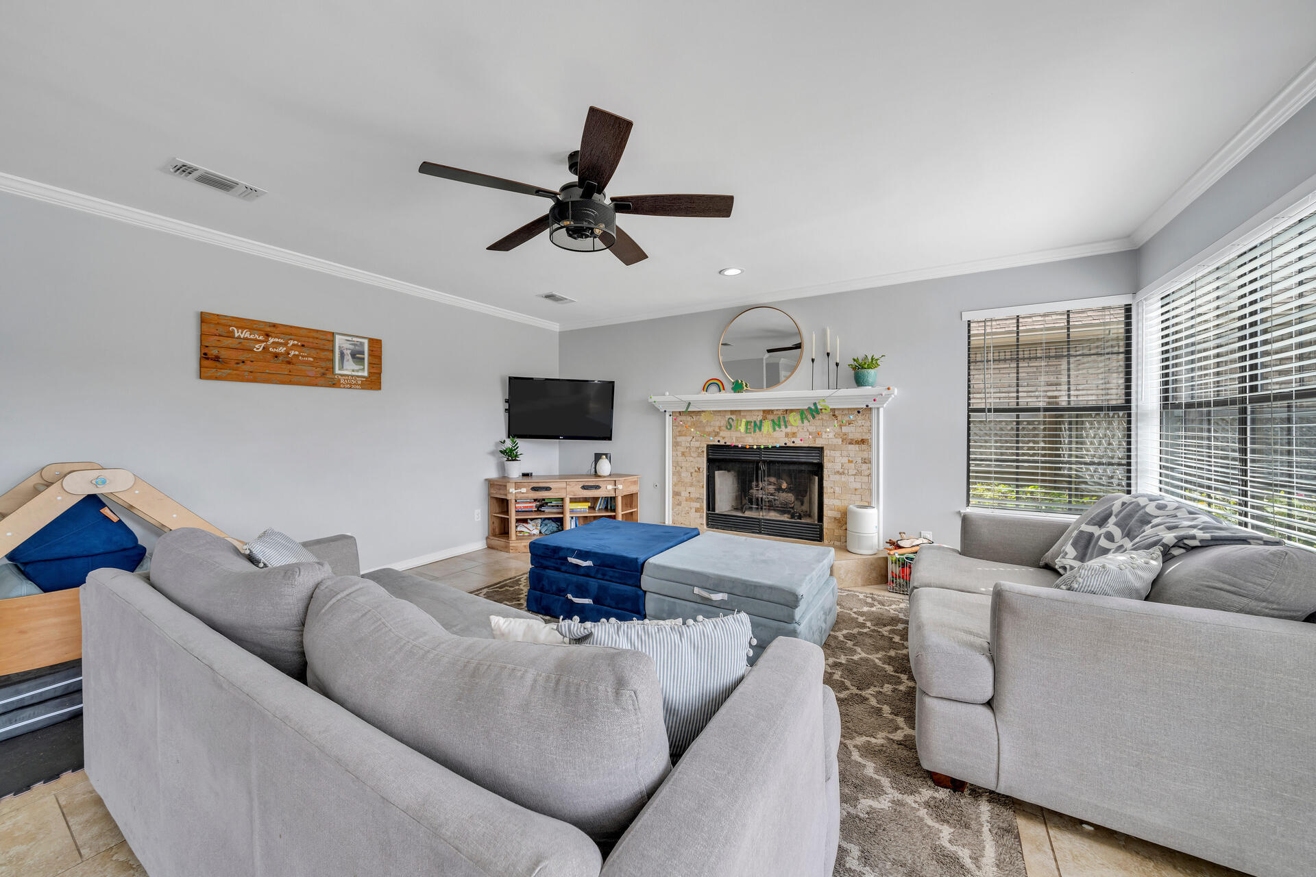 CROSSWINDS 1ST ADDN - Residential