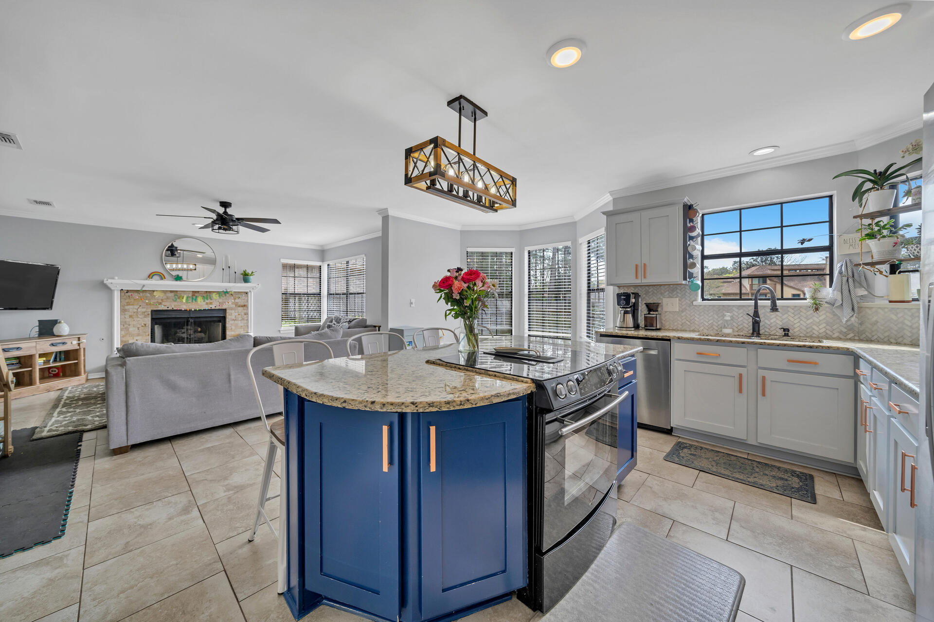 CROSSWINDS 1ST ADDN - Residential