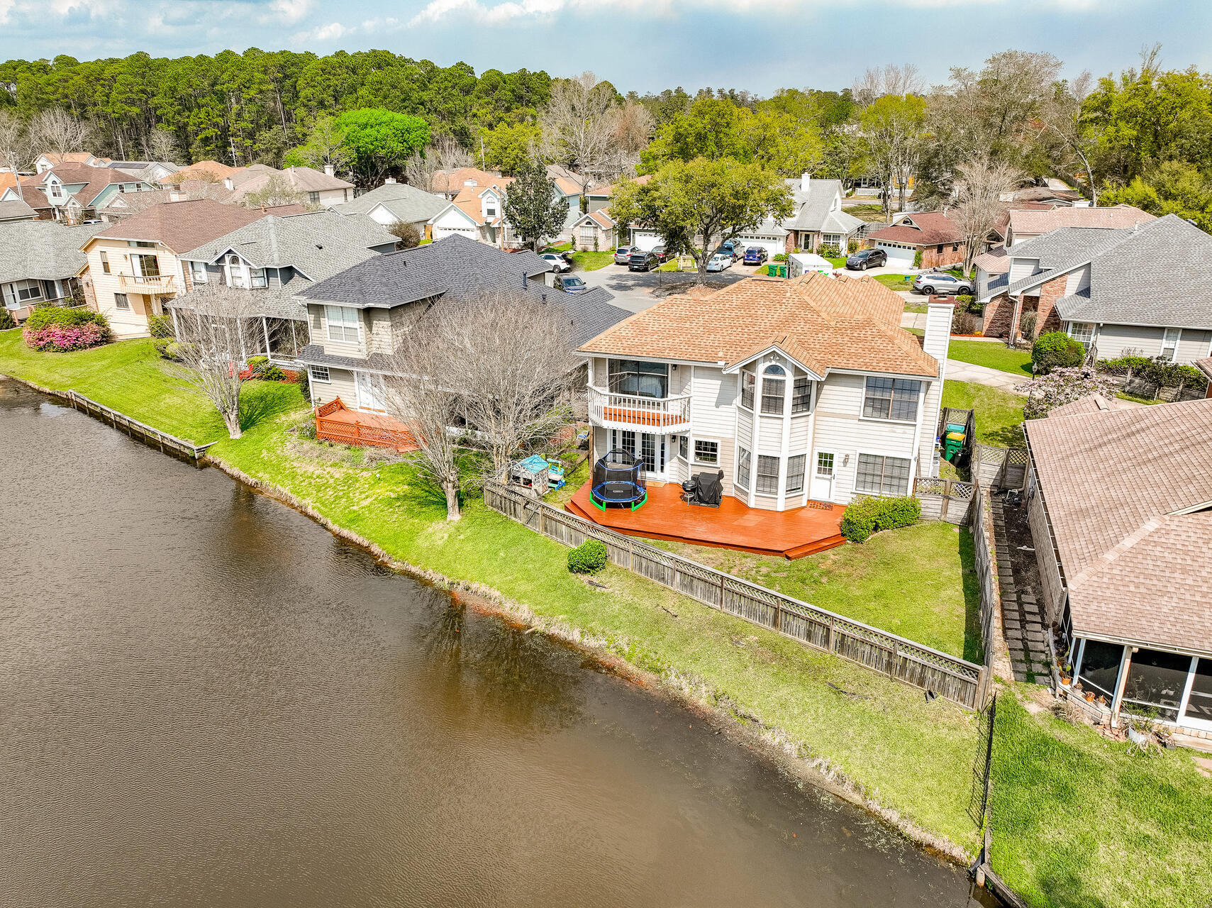 CROSSWINDS 1ST ADDN - Residential