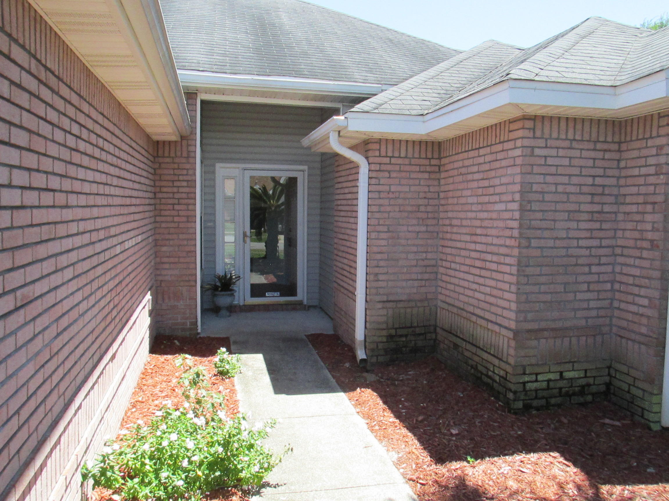 HARBOR BREEZE - Residential Lease