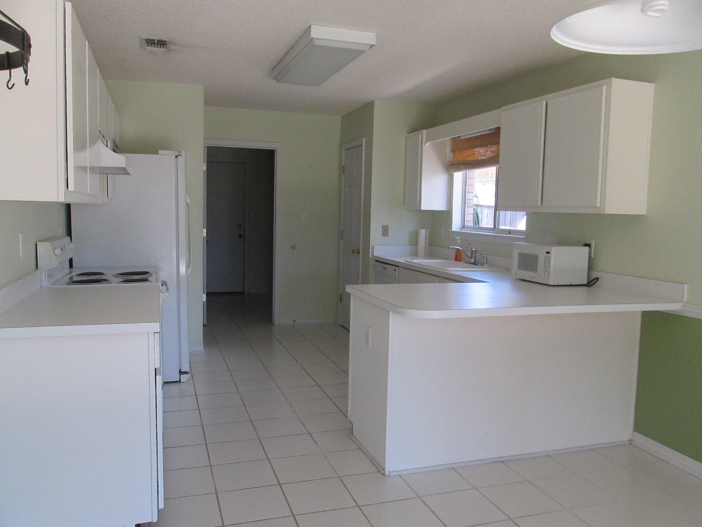 HARBOR BREEZE - Residential Lease