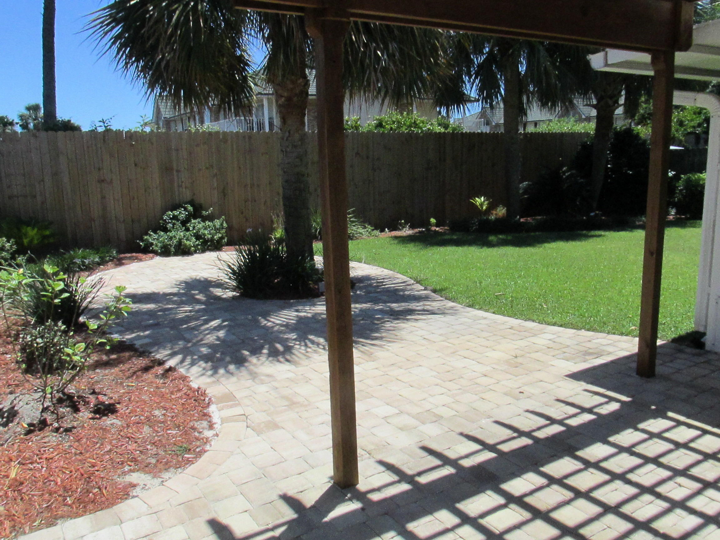 HARBOR BREEZE - Residential Lease