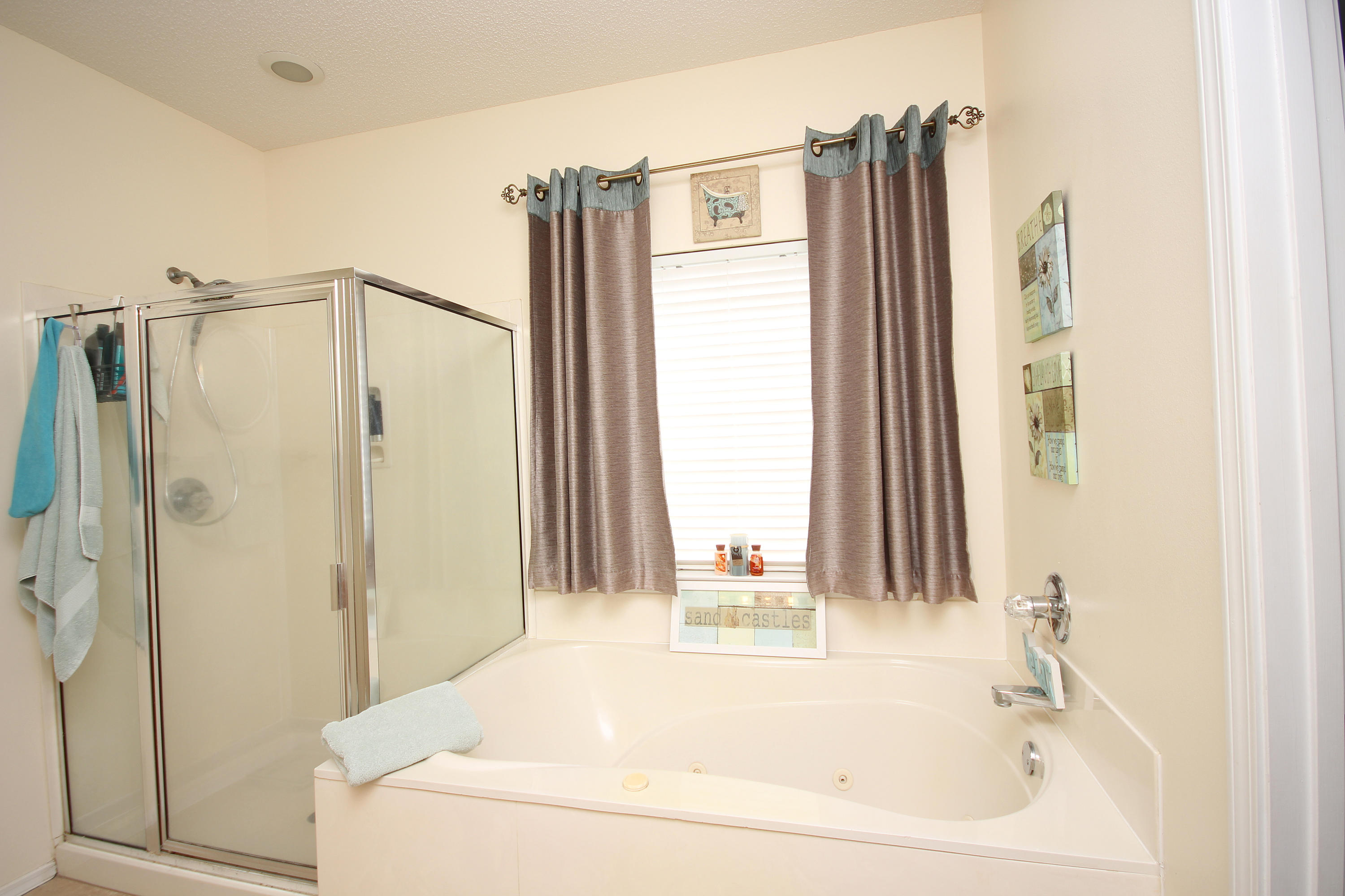 SHALIMAR COMMONS LOT 26 - Residential