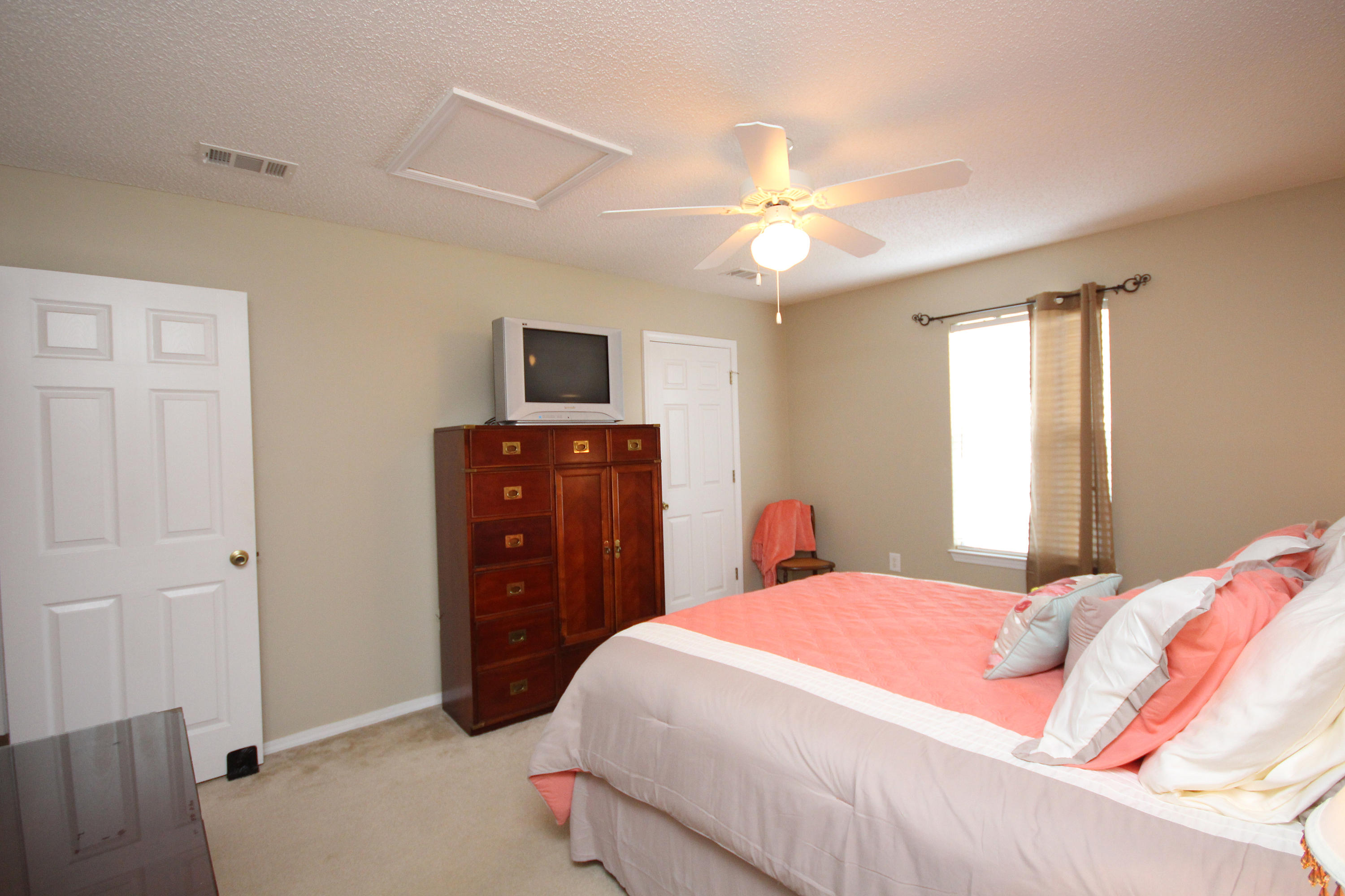 SHALIMAR COMMONS LOT 26 - Residential