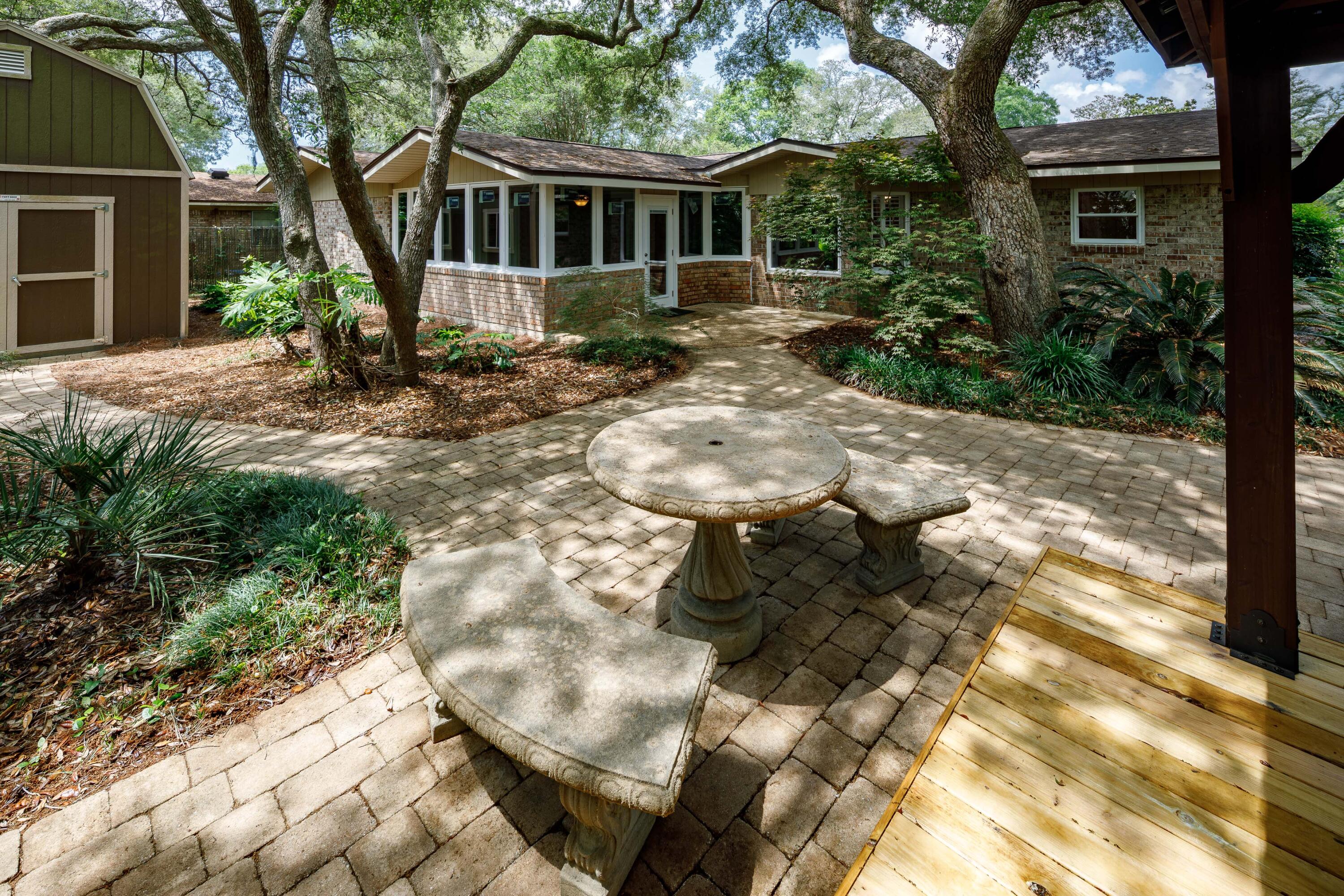 CHELSEA WOODS - Residential