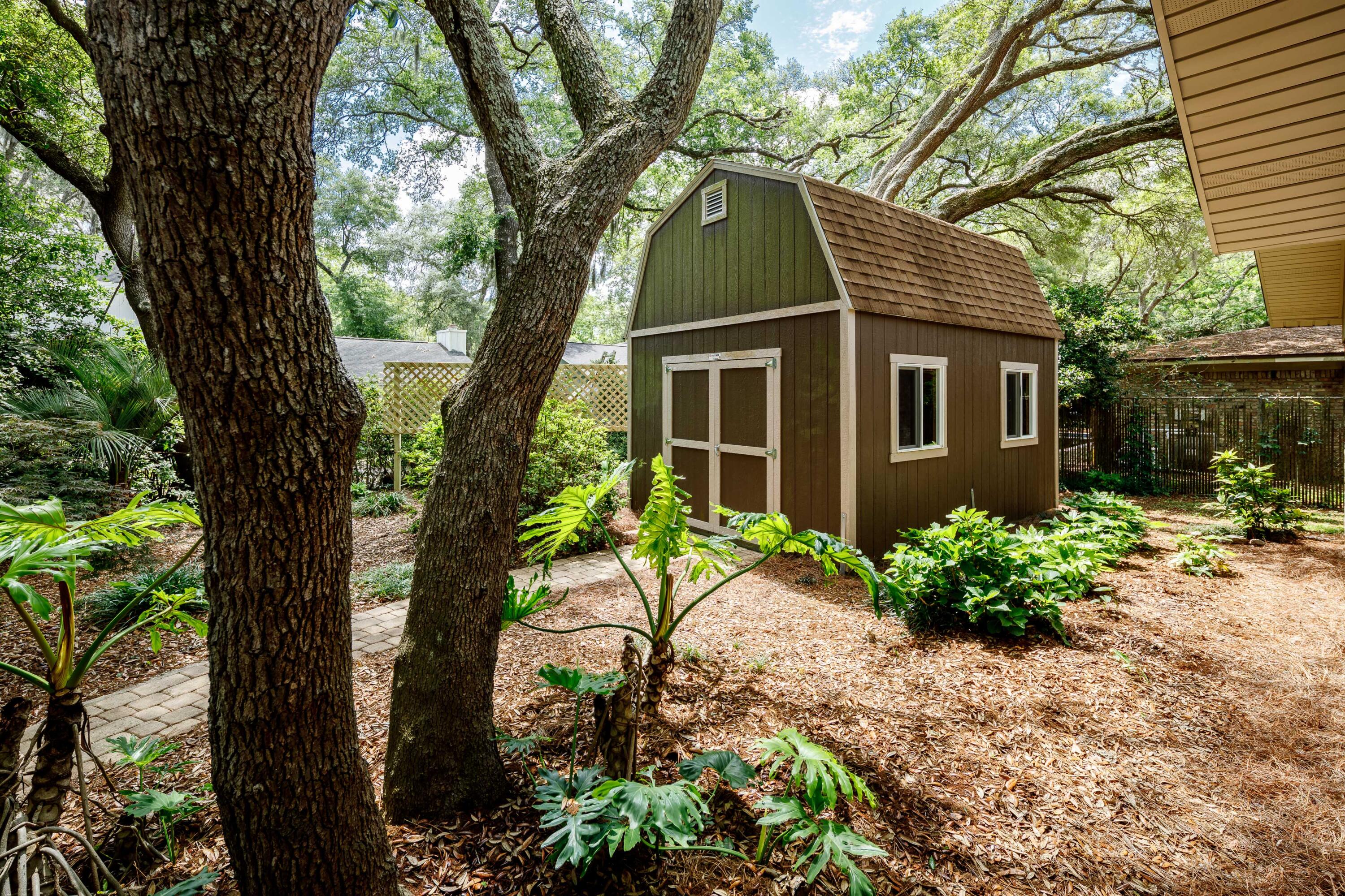 CHELSEA WOODS - Residential